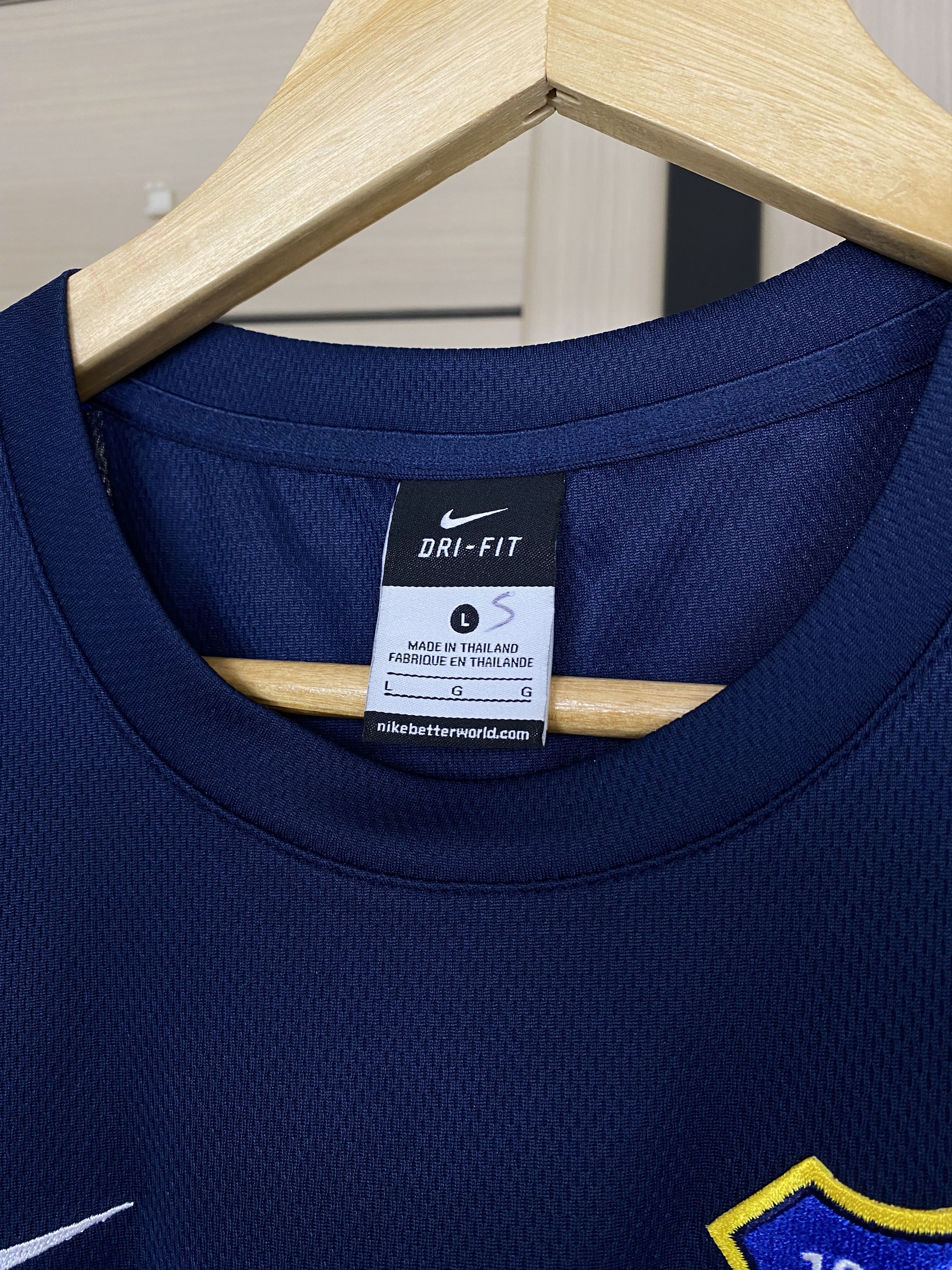Nike NIKE EVERTON 2012/2013 TRAINING SOCCER FOOTBALL SHIRT JERSEY Size US L / EU 52-54 / 3 - 6 Thumbnail