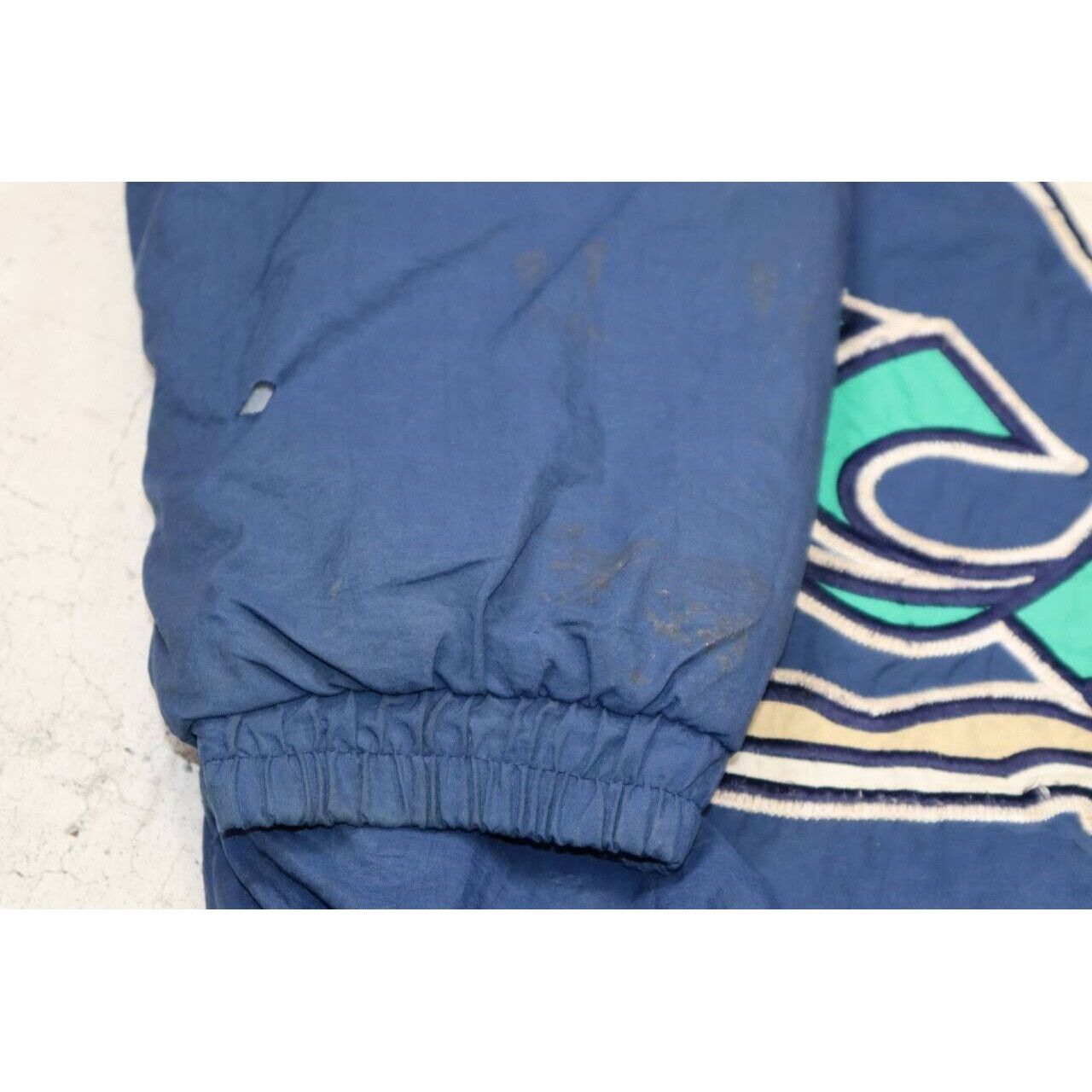Starter Vintage 90s Starter Notre Dame Fighting Irish Hooded Sz L Size US L / EU 52-54 / 3 - 11 Thumbnail