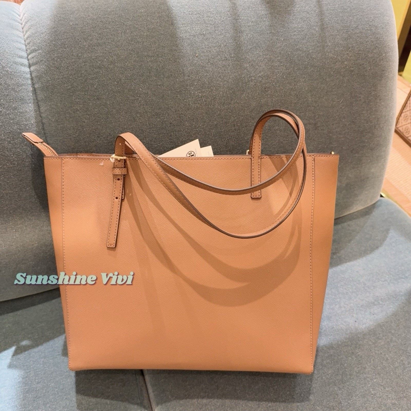 Tory Burch NWT Tory Burch Emerson Leather Tote 150178 Moose Size ONE SIZE - 2 Thumbnail