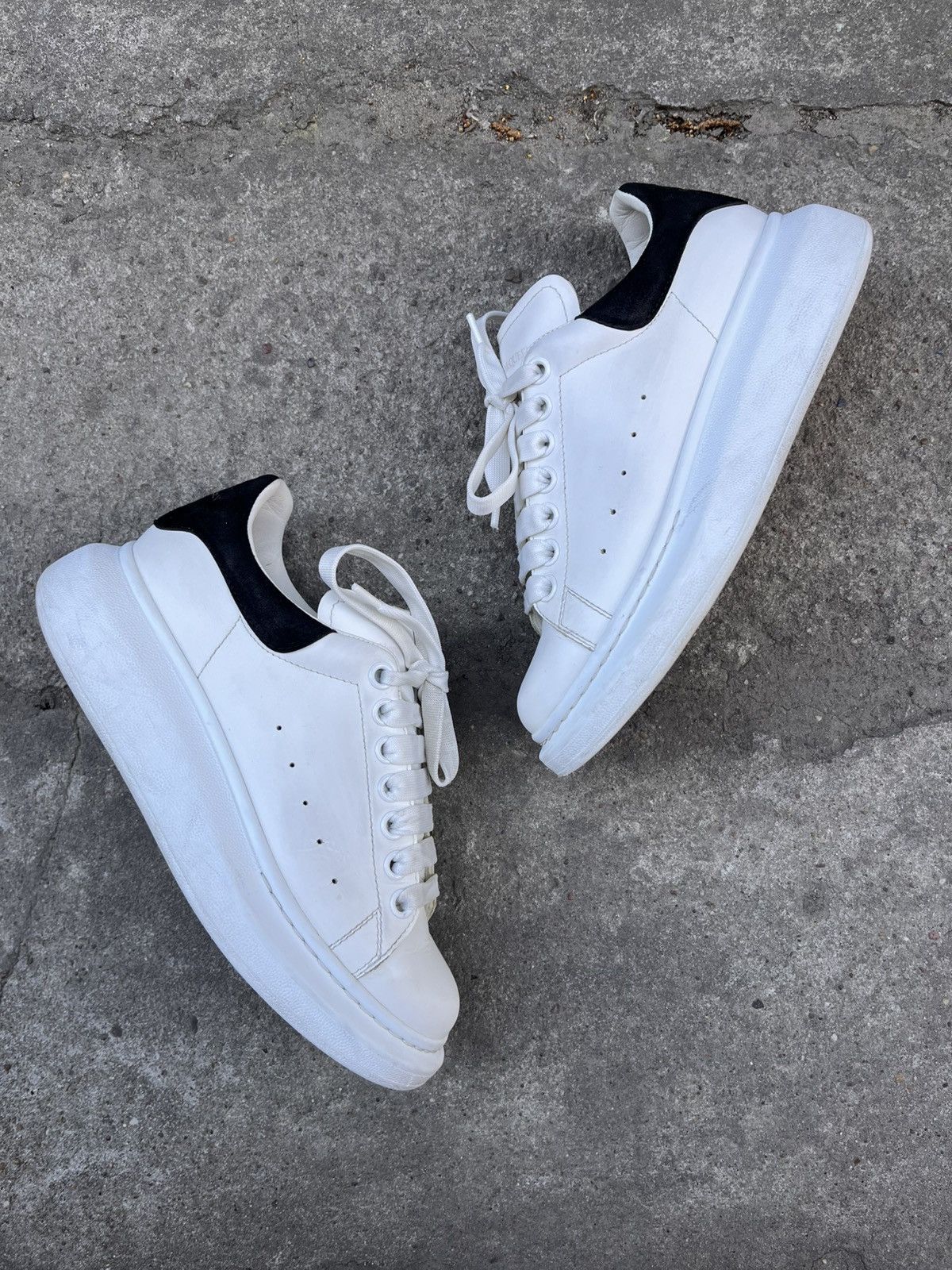 Alexander McQueen Alexander McQueen Sneakers Shoes luxury trainers Size US 7.5 / IT 37.5 - 1 Thumbnail