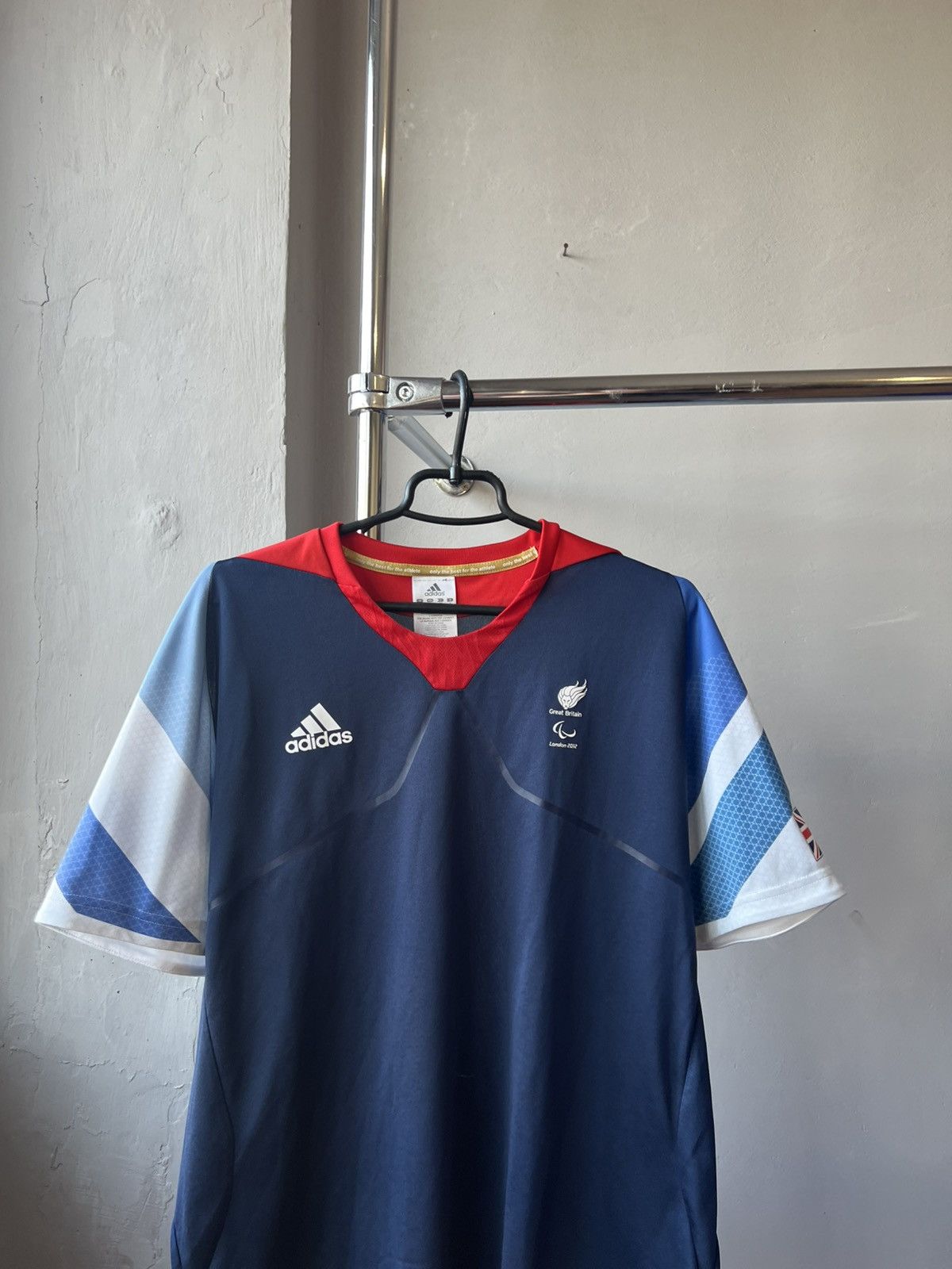 Adidas 2012 LONDON OLYMPIC GAMES GREAT BRITAIN TRAININGJERSEY SHIRT Size US L / EU 52-54 / 3 - 3 Thumbnail