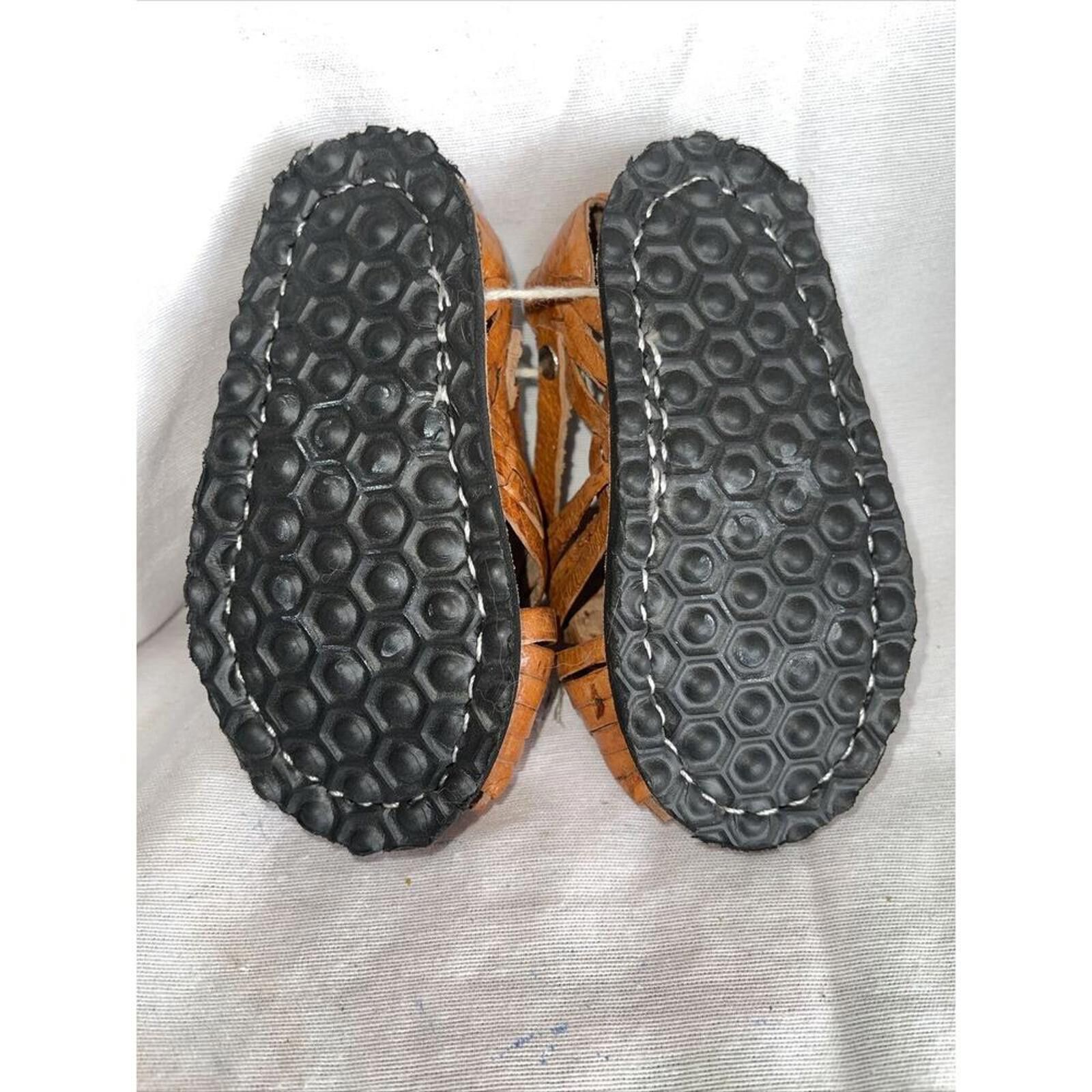 Designer Stylish Handcrafted Leather Sandals Size US 5 / EU 37 - 7 Thumbnail