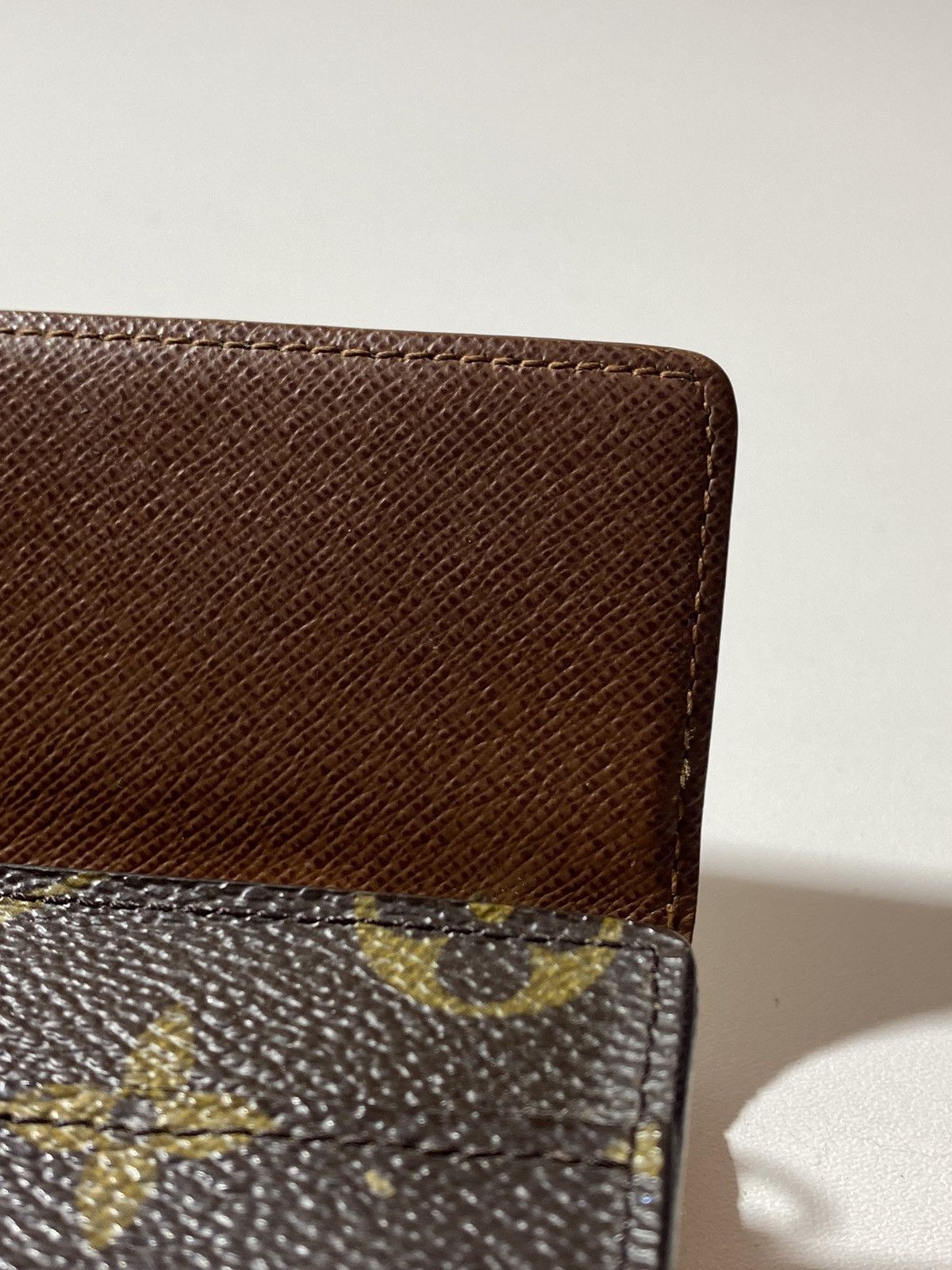 Louis Vuitton Authentic Vintage Louis Vuitton Monogram Wallet Size ONE SIZE - 10 Thumbnail