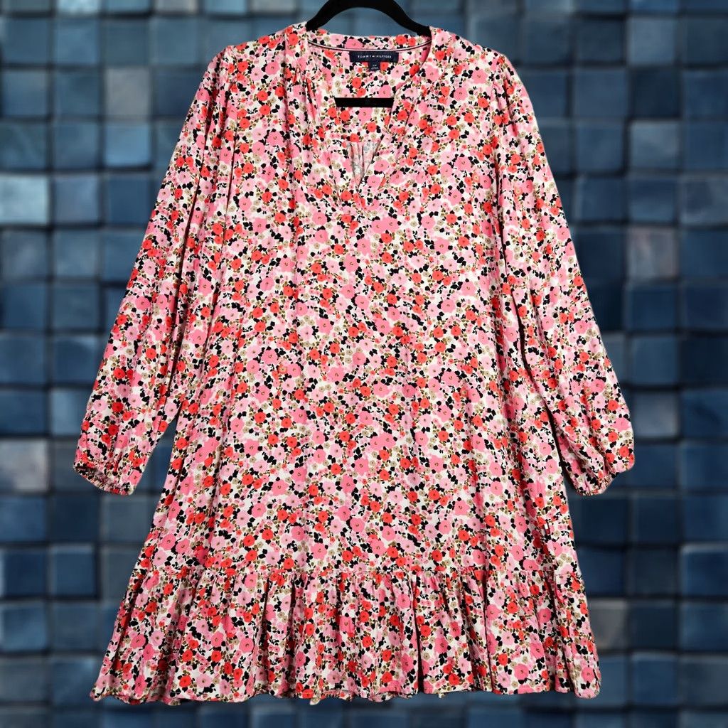 Tommy Hilfiger Tommy Hilfiger Dress Women’s Small Pink Floral Tiered Ruffle Boho Dress Floral Pattern Pink Varsity A-Line Women S Small Cap Sleeve Not Available Size S / US 4 / IT 40 - 1 Thumbnail