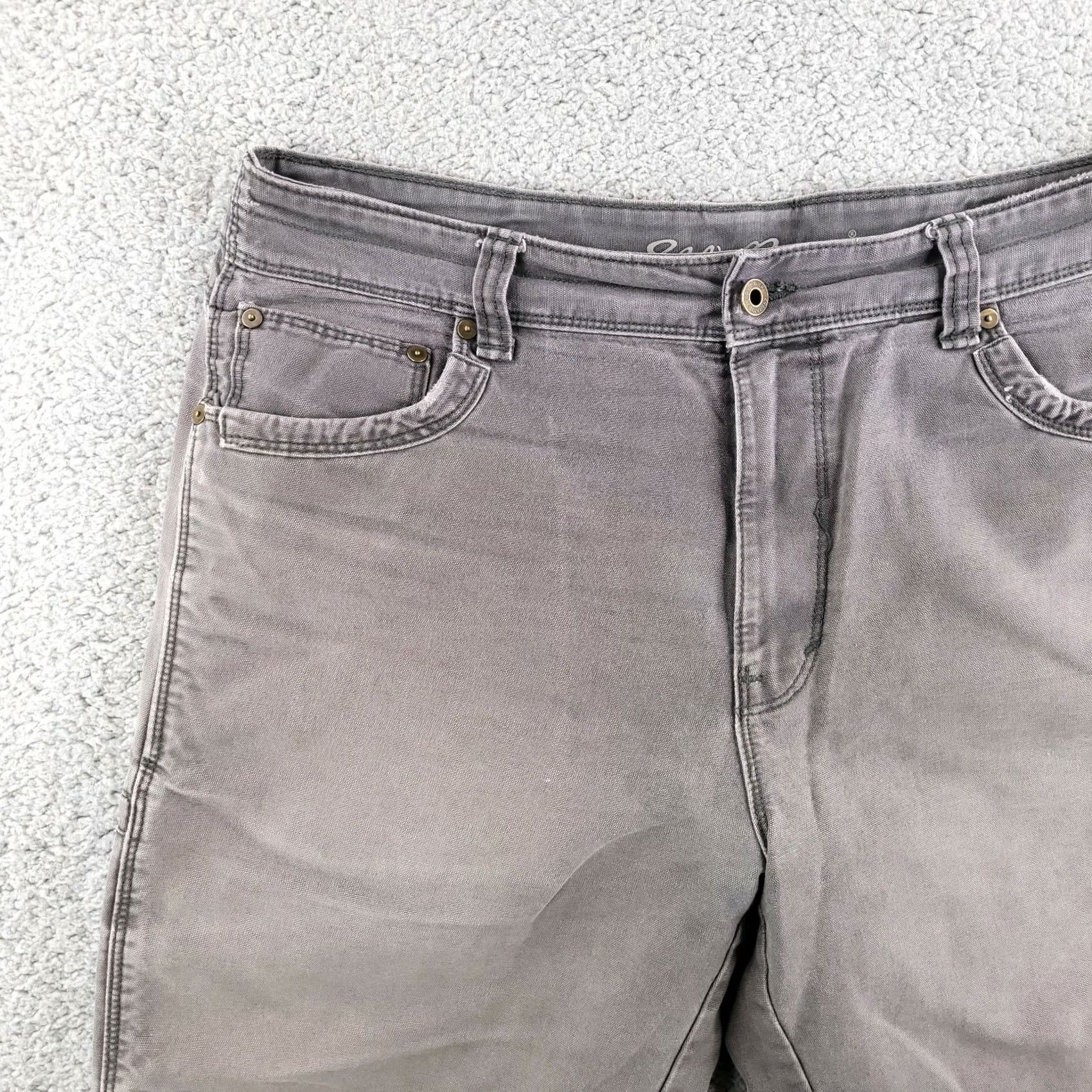 Eddie Bauer Eddie Bauer Jeans Shorts Men 36 Gray Brown Dyed Distressed Denim Biker Vintage: No (adjusted) Size US 36 / EU 52 - 2 Thumbnail
