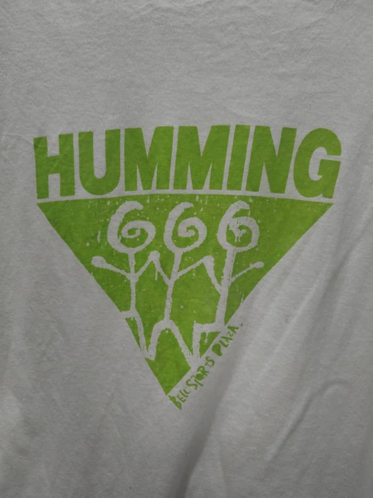Vintage 90s hummimg bell sports plaza T-Shirt made in japan running Size US L / EU 52-54 / 3 - 3 Thumbnail