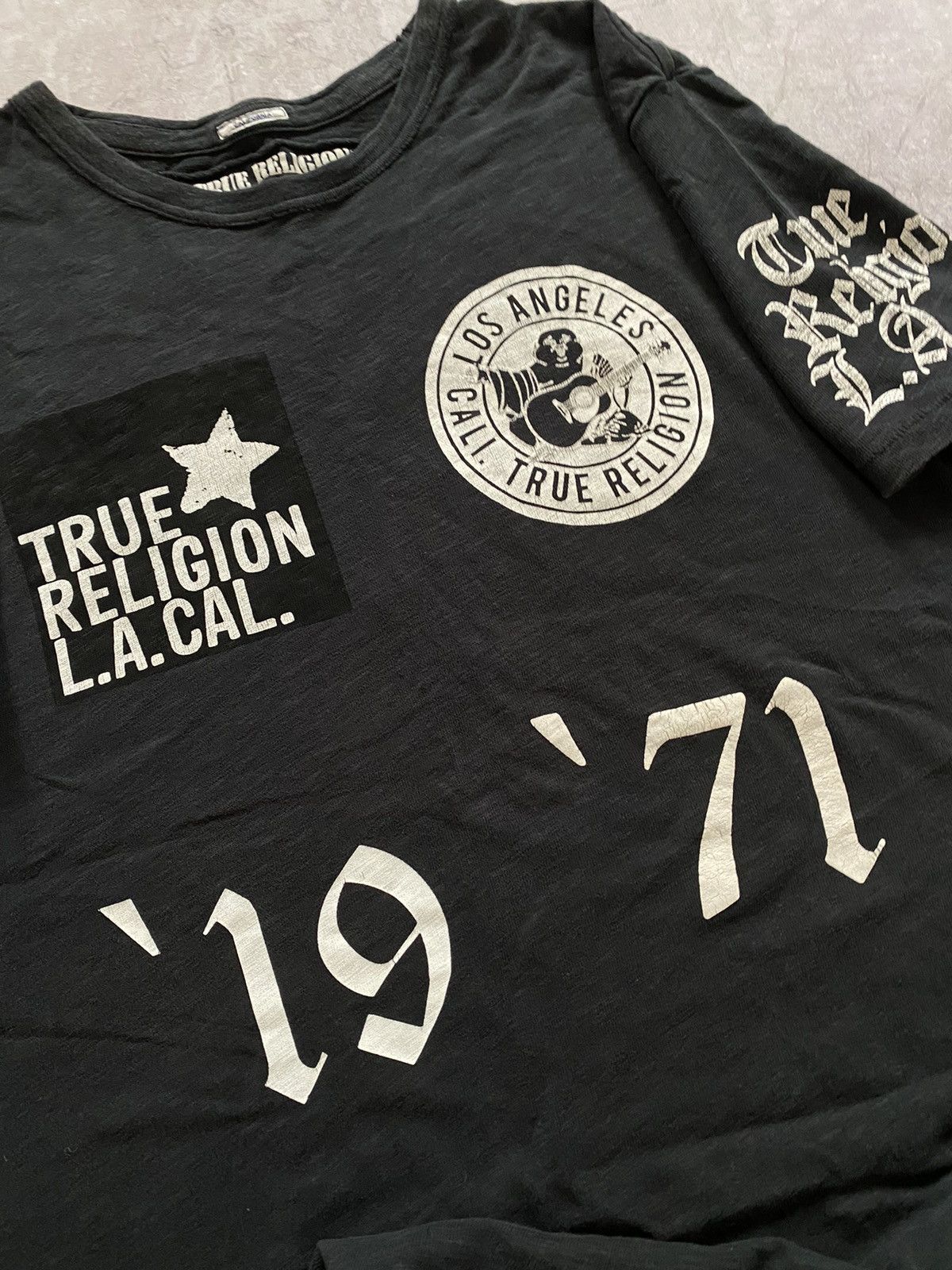 True Religion × Vintage Rare True Religion Big City of Angeles Los Angeles T Shirt Size US L / EU 52-54 / 3 - 9 Thumbnail