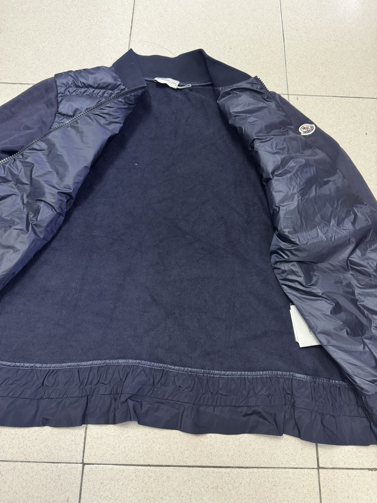 Moncler MAGLIA CARDIGAN Size XL / US 12-14 / IT 48-50 - 3 Thumbnail