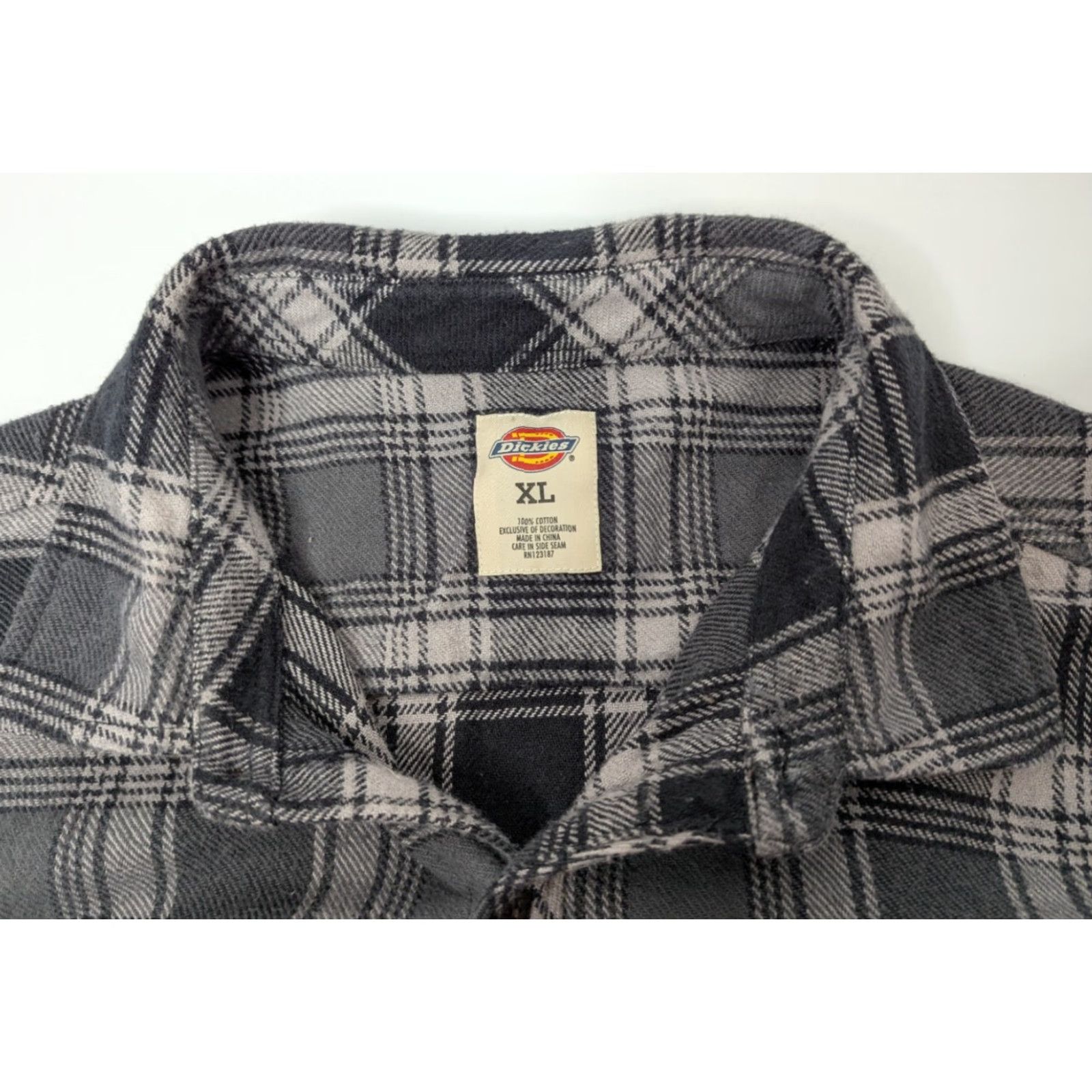 Dickies Dickies Shirt Men XL Long Sleeve Flannel Black Gray Plaid Button-Up Casual Workwear Size US XL / EU 56 / 4 - 7 Thumbnail