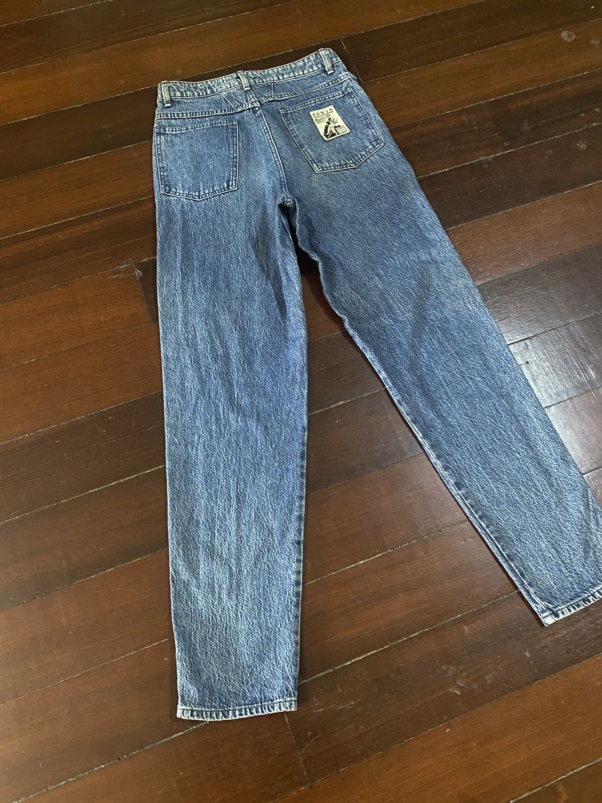 Sick 🔥 VINTAGE EDWIN CLASSIC CROPPED