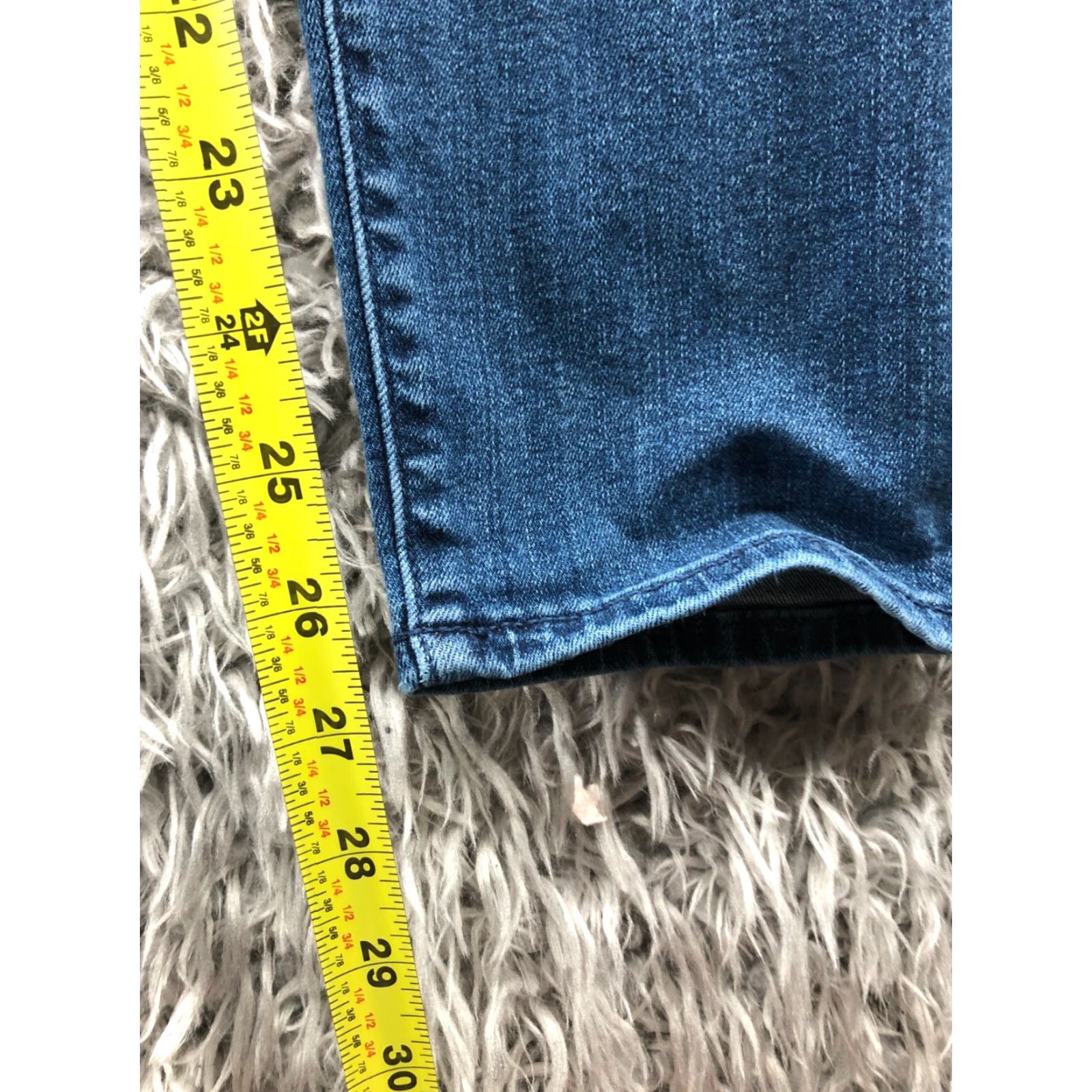 Vintage Ingrid & Isabel Maternity Jegging Womens Medium Blue Wash Size 14 Denim 5-Pocket Design Zip Button Zipper Pocket Regular Mid Rise Jeans Guatemala? Size 36" / US 14 / IT 50 - 3 Thumbnail