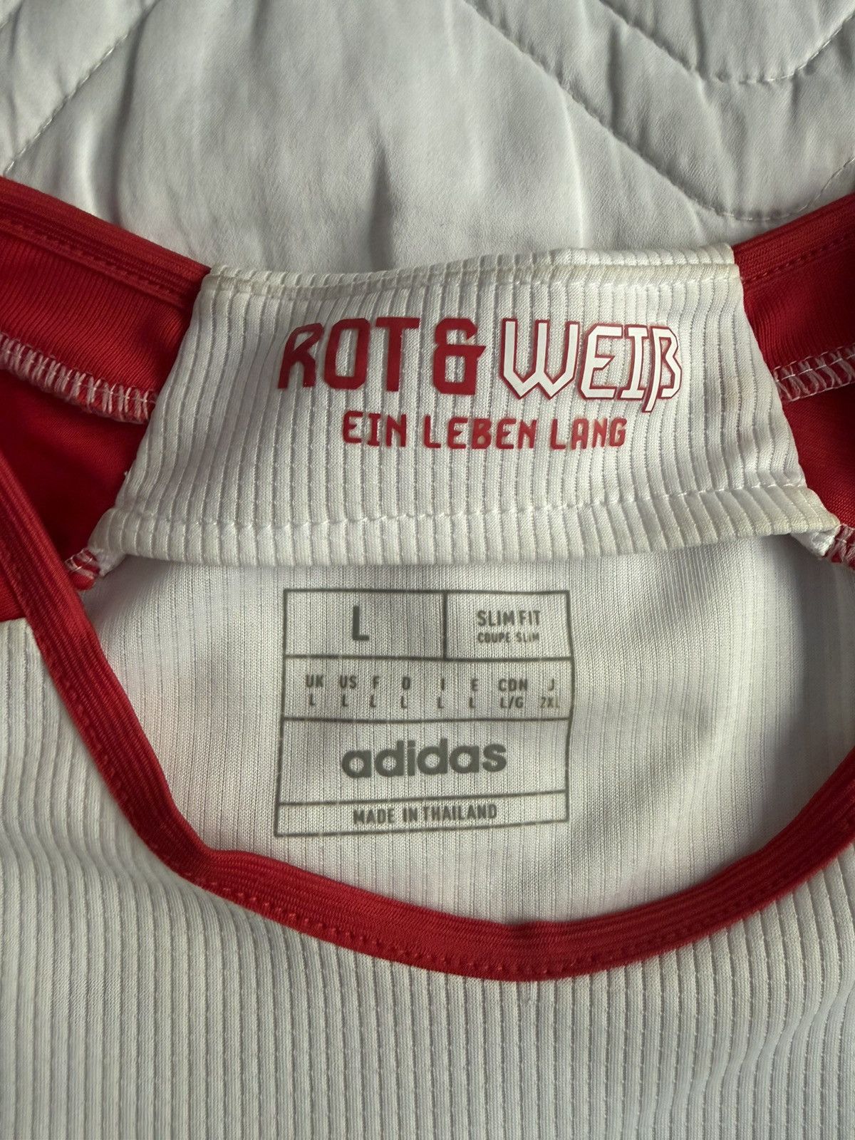 Other Bayern Munich 23/24 Home Jersey - Kimmich Size US L / EU 52-54 / 3 - 5 Thumbnail