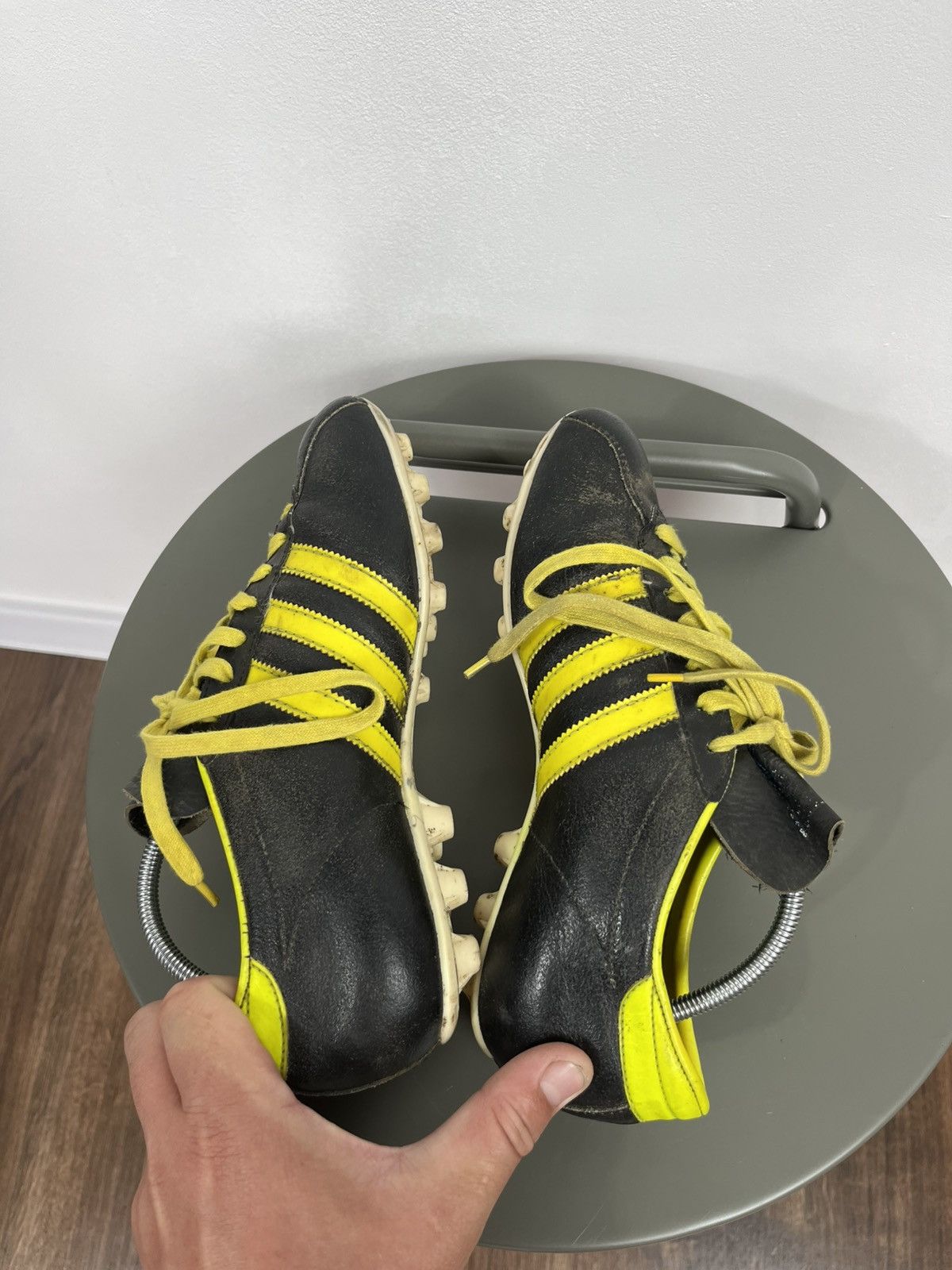 Adidas × Vintage Vintage Adidas Soccer Cleats Size 9 Black Yellow Austria Size US 9 / EU 42 - 8 Thumbnail