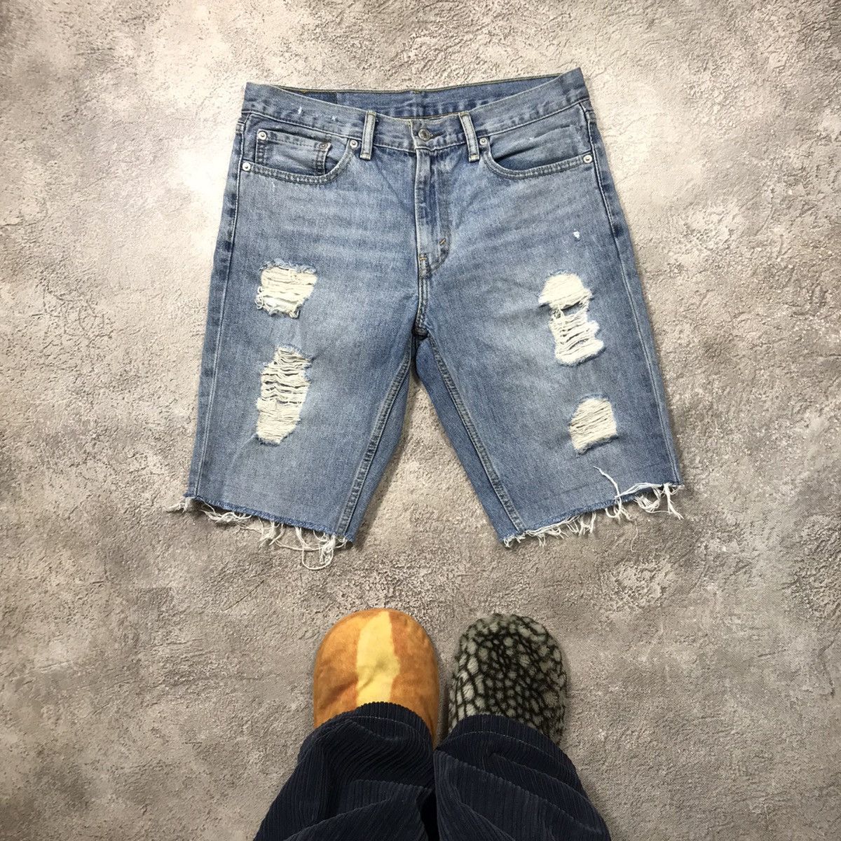 Vintage Vintage Levis Distressed Cut Off Shorts Thrashed Grunge 32 Size US 32 / EU 48 - 2 Thumbnail