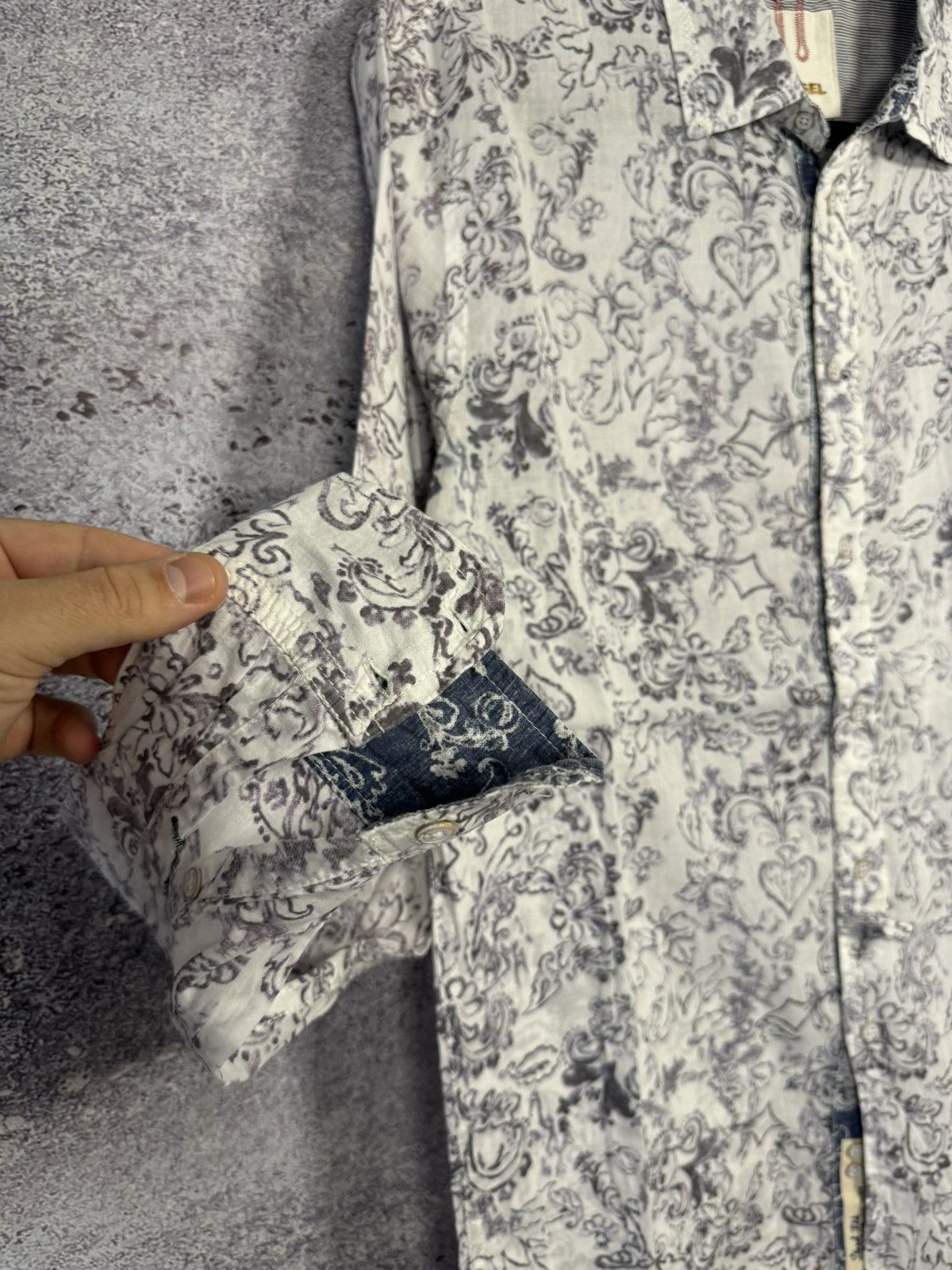 Diesel × Diesel Black Gold × Vintage Vintage Diesel Rare Abstract Light Weight Mens Button Shirt Size US L / EU 52-54 / 3 - 7 Thumbnail