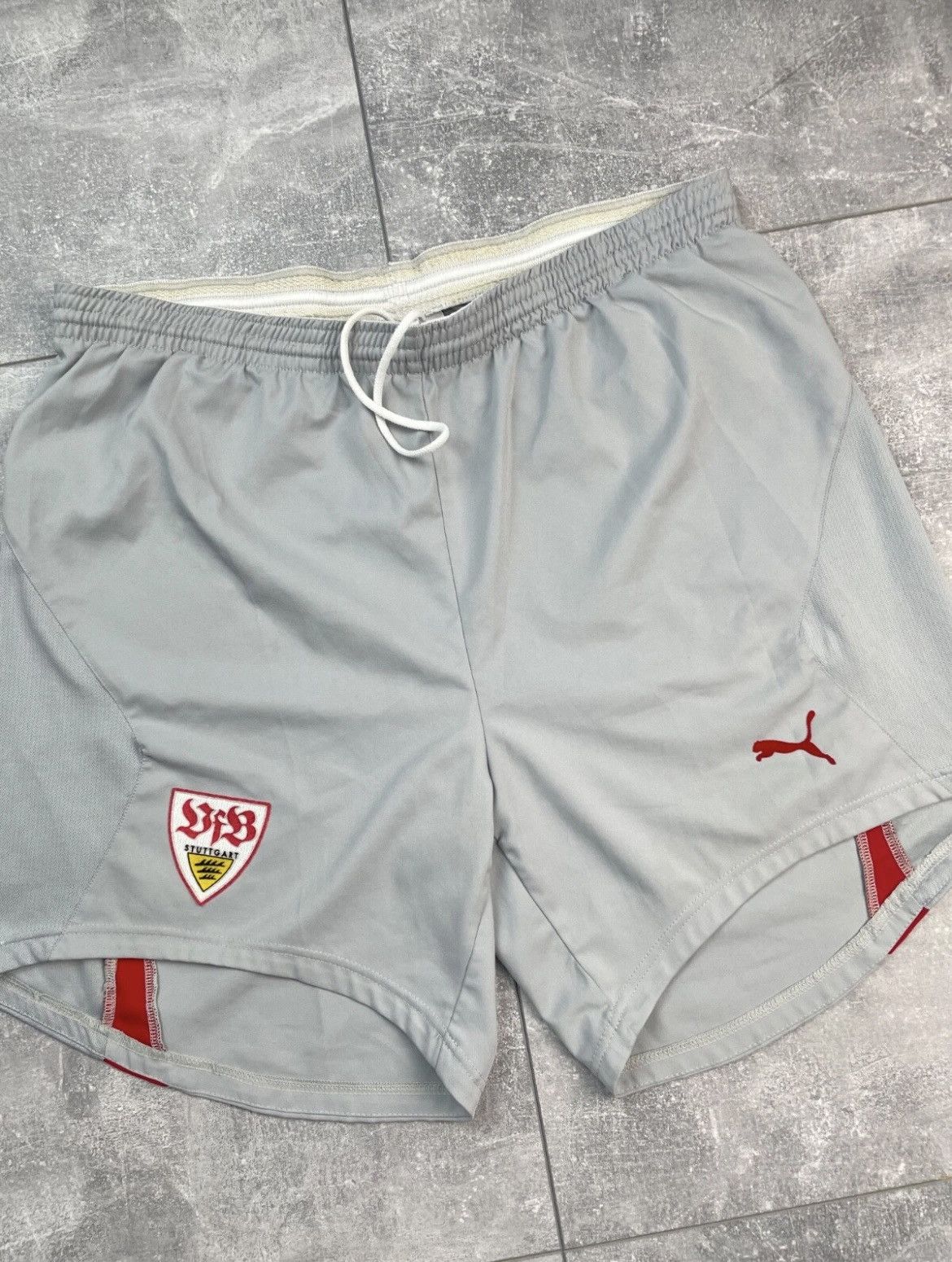 Puma VFB Stuttgart Football Shorts Puma Soccer Shorts Size US 34 / EU 50 - 2 Thumbnail