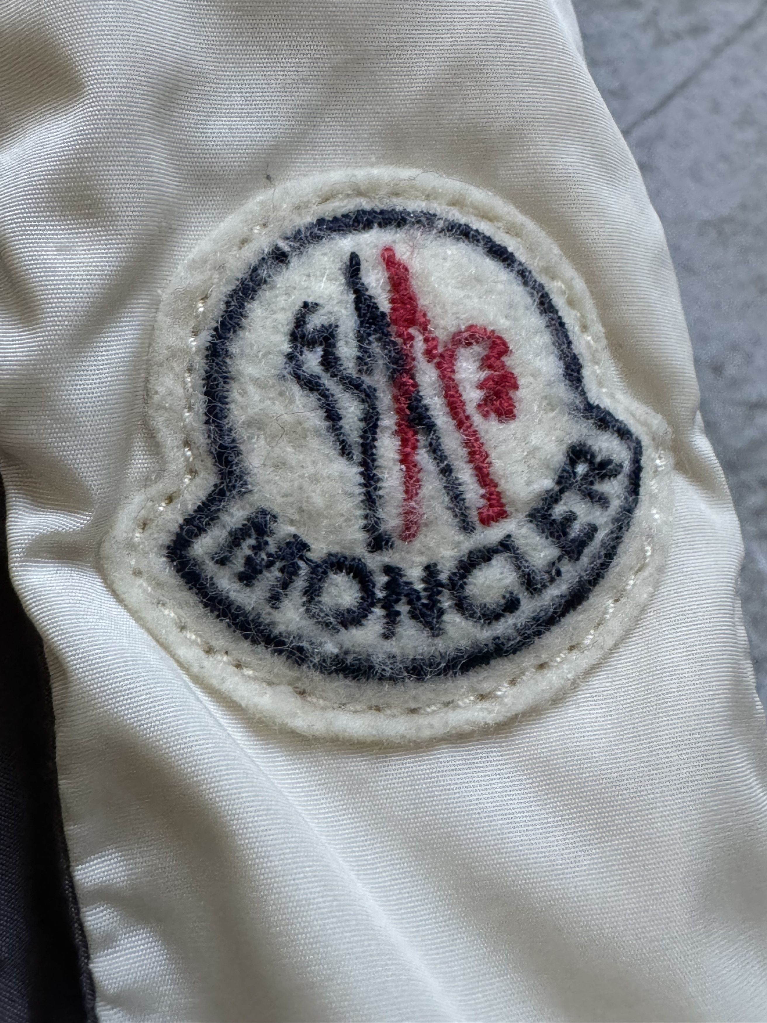 Moncler Moncler Sartre puffer jacket Size US L / EU 52-54 / 3 - 5 Thumbnail