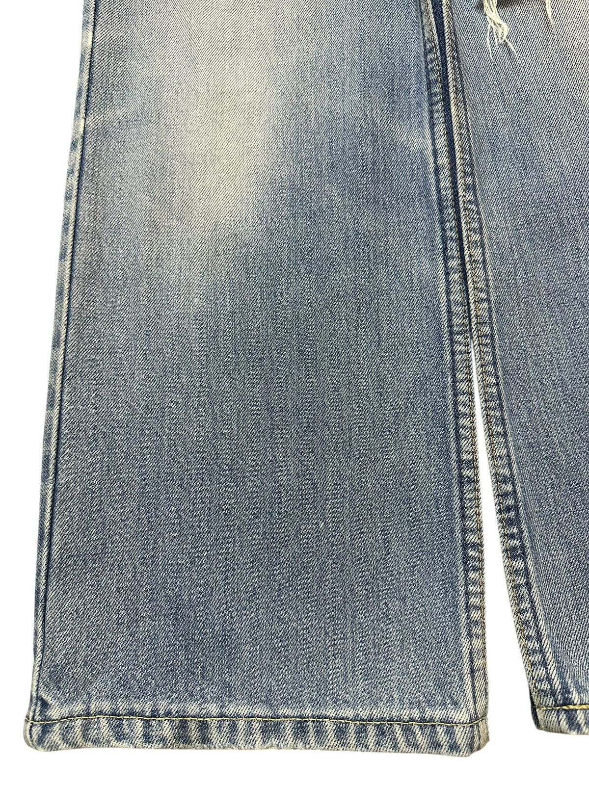 Polo Ralph Lauren Vintage Polo Ralph Lauren Light Wash Distressed Loose Jeans Size US 28 / EU 44 - 7 Thumbnail