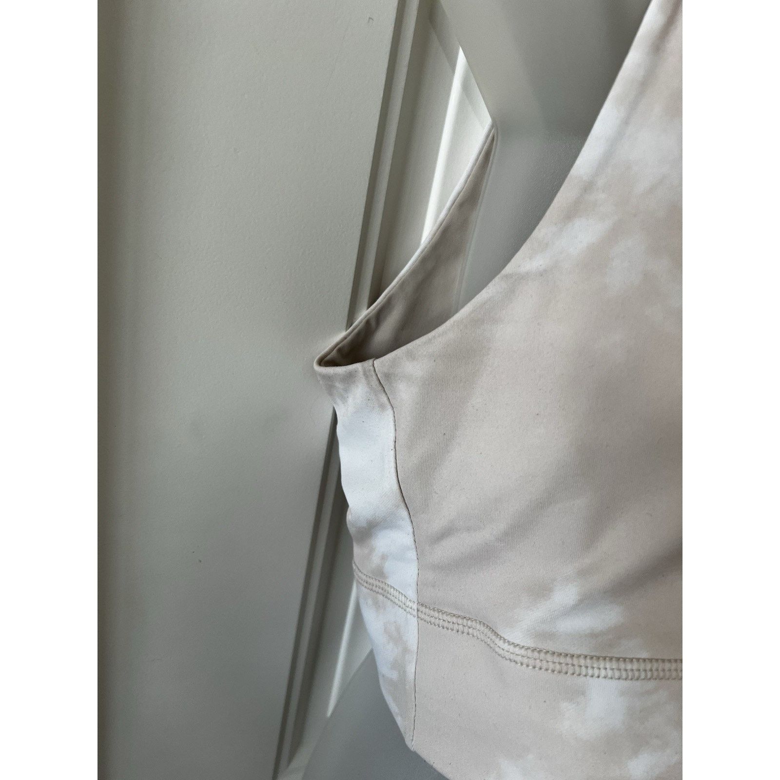 Fabletics Harlyn Midi Medium Impact Sports Bra Honey Magma Square Neck Size XL / US 12-14 / IT 48-50 - 6 Thumbnail
