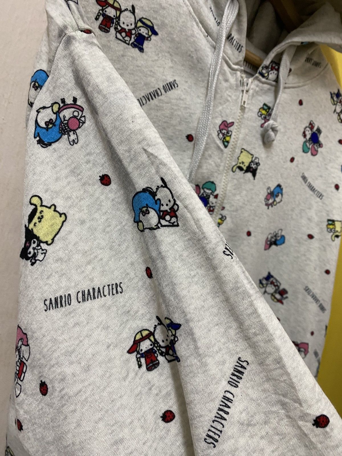The Unbranded Brand Sanrio Characters Hoodie Zipper Size US XL / EU 56 / 4 - 4 Thumbnail