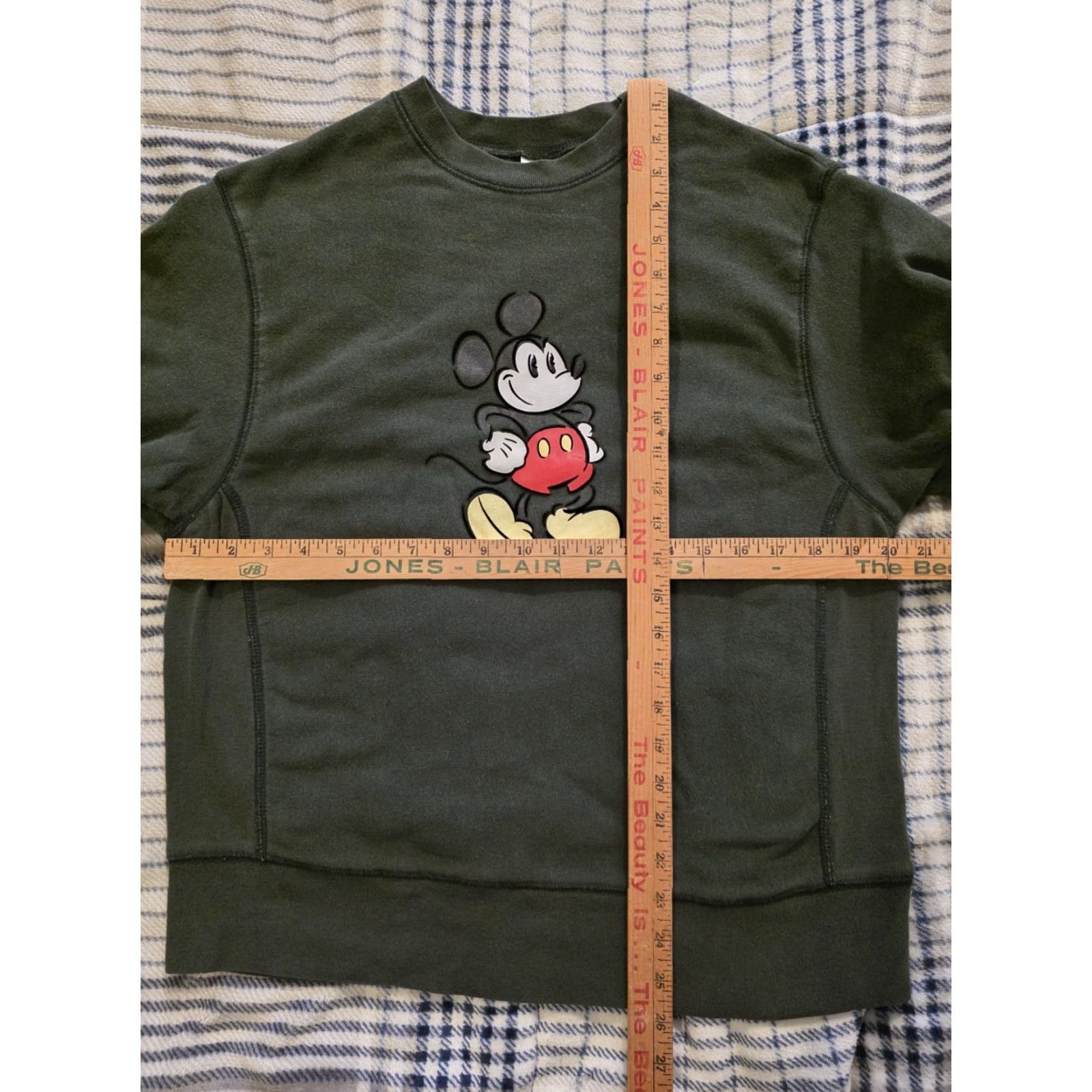 Disney VINTAGE Disney Store Mickey Mouse Crewneck Sweatshirt Forest Green Adult Medium Size US M / EU 48-50 / 2 - 6 Thumbnail