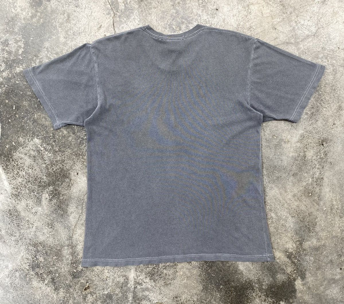 Band Tees Sick🔥Vintage Pink Floyd “Atom Heart Mother” Band Tees Size US M / EU 48-50 / 2 - 2 Thumbnail