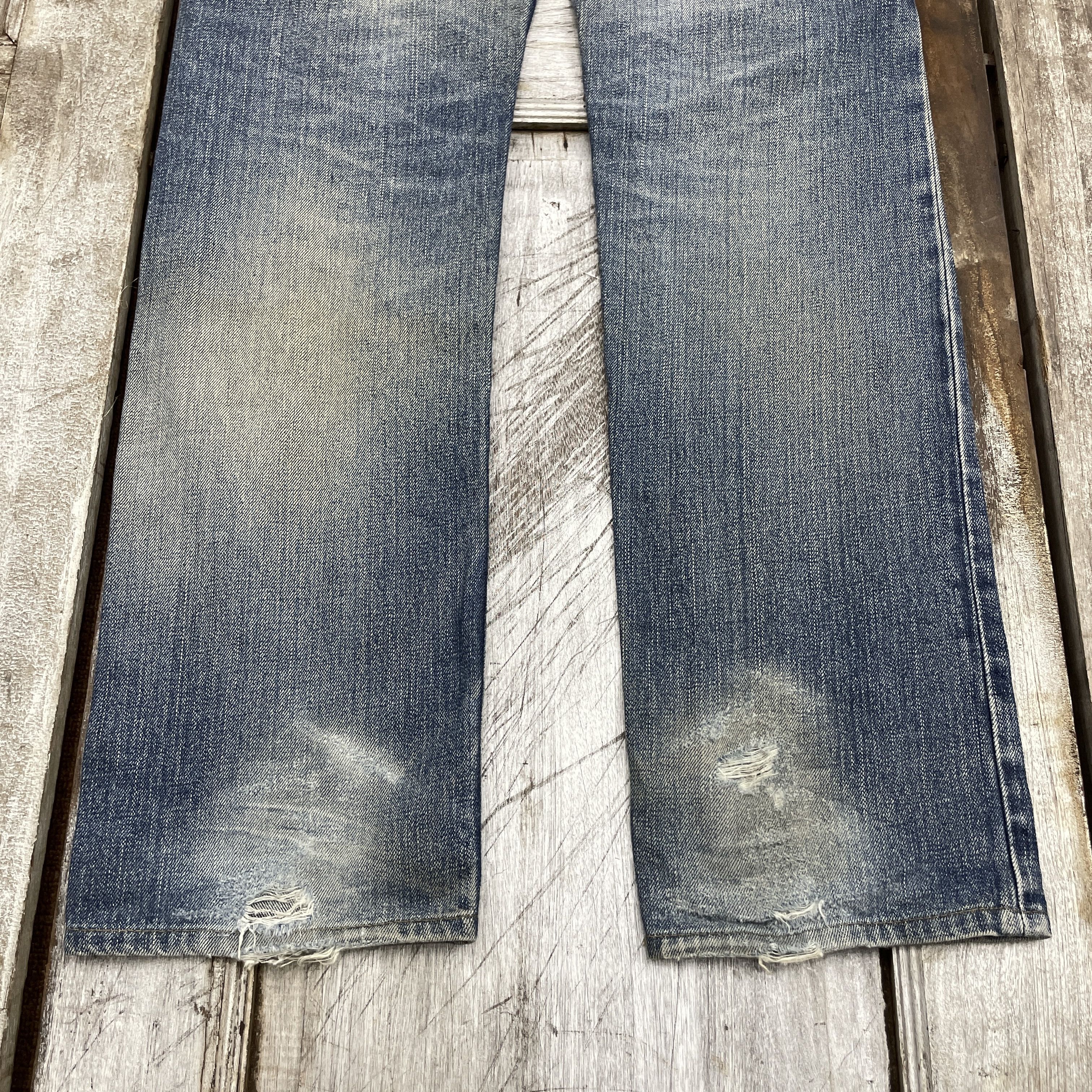 Levi's × Vintage Vintage Levi's 505 Faded Distressed Jeans - WC329 Size US 30 / EU 46 - 4 Thumbnail