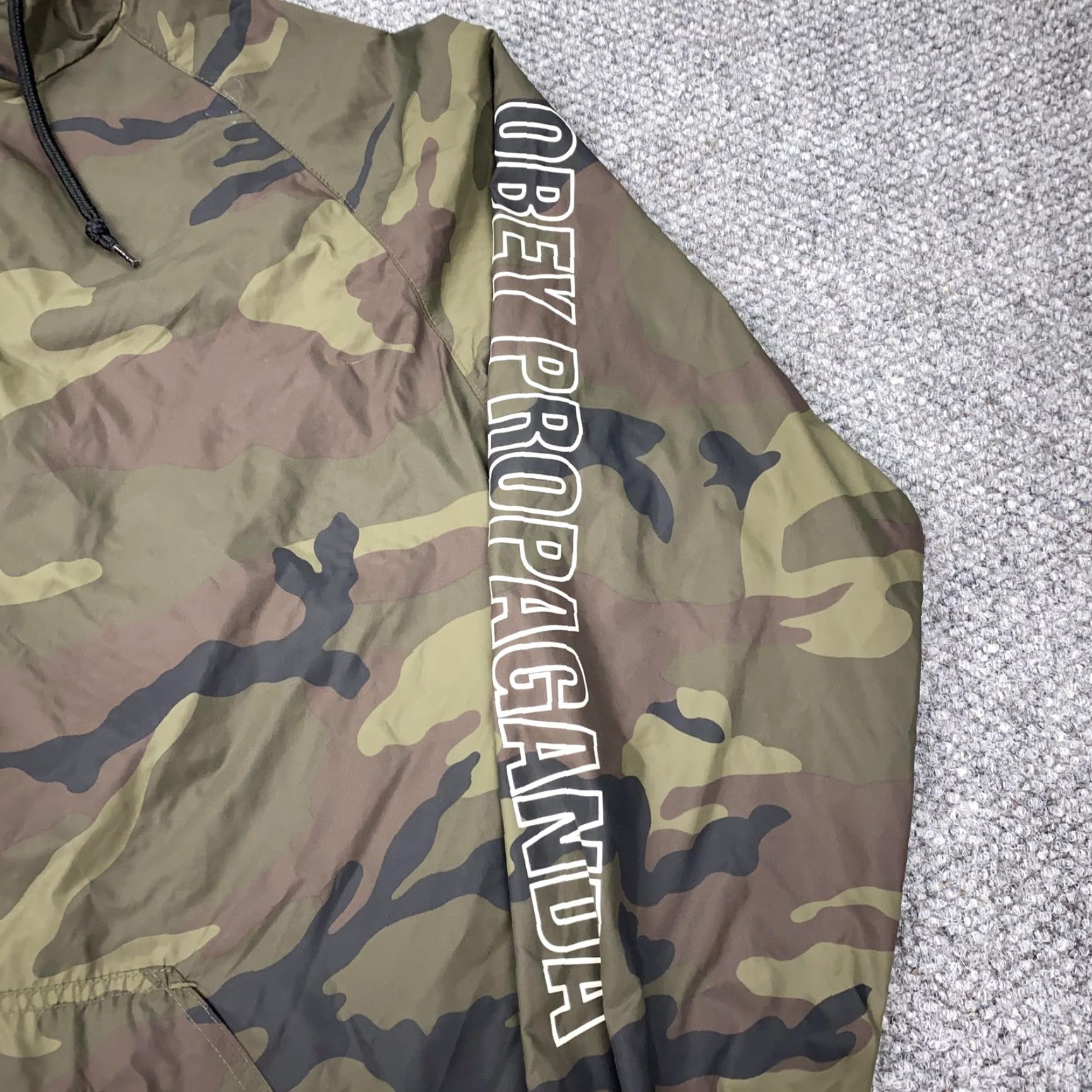 Obey Obey Propaganda Jacket Mens Small Hooded Pullover Windbreaker Nylon Streetwear Green Camouflage Zip Pockets Size US S / EU 44-46 / 1 - 6 Thumbnail