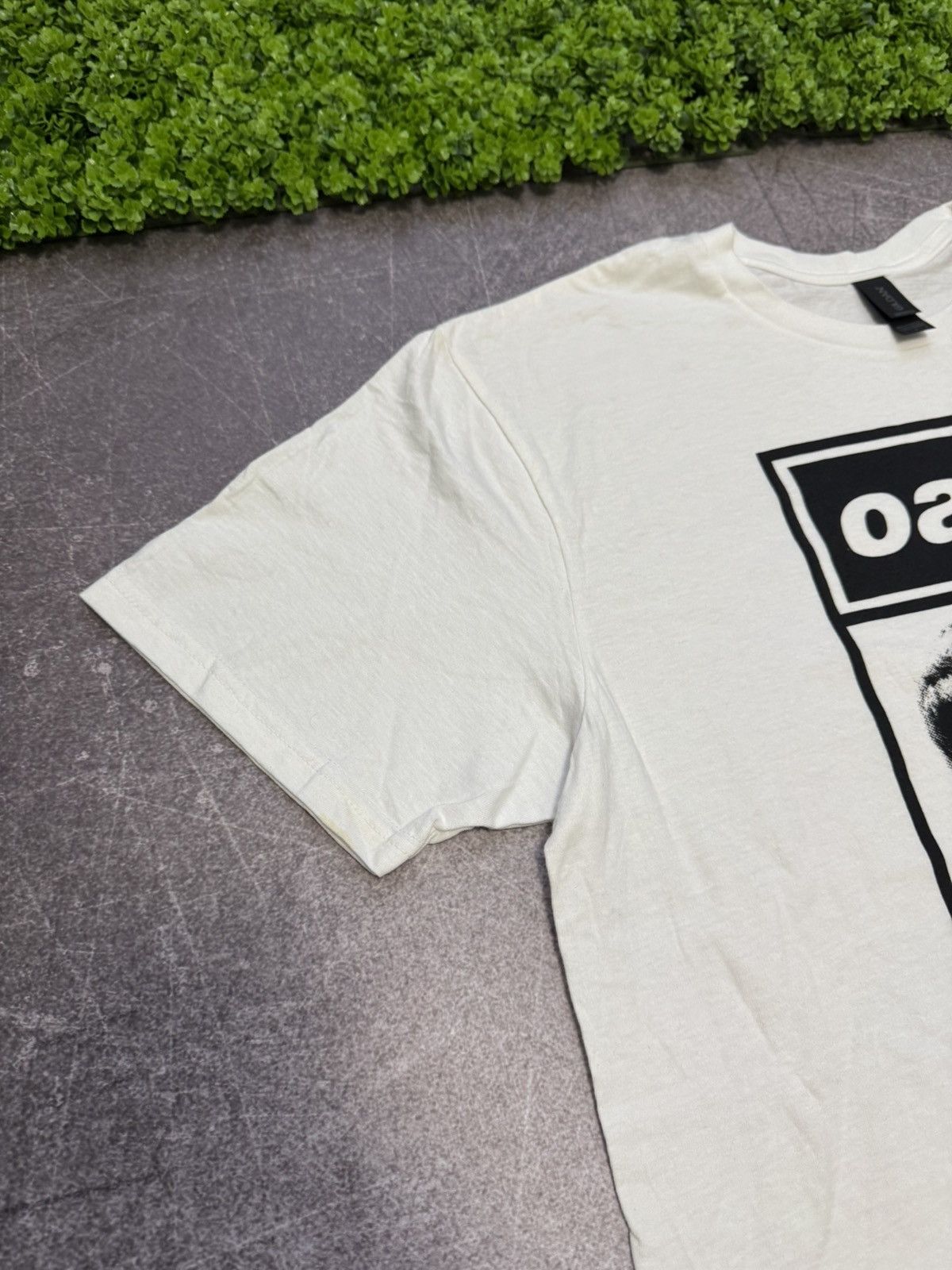 Band Tees Oasis 2024 Merchandising Ltd T-Shirts Band Tee White Size US L / EU 52-54 / 3 - 5 Thumbnail