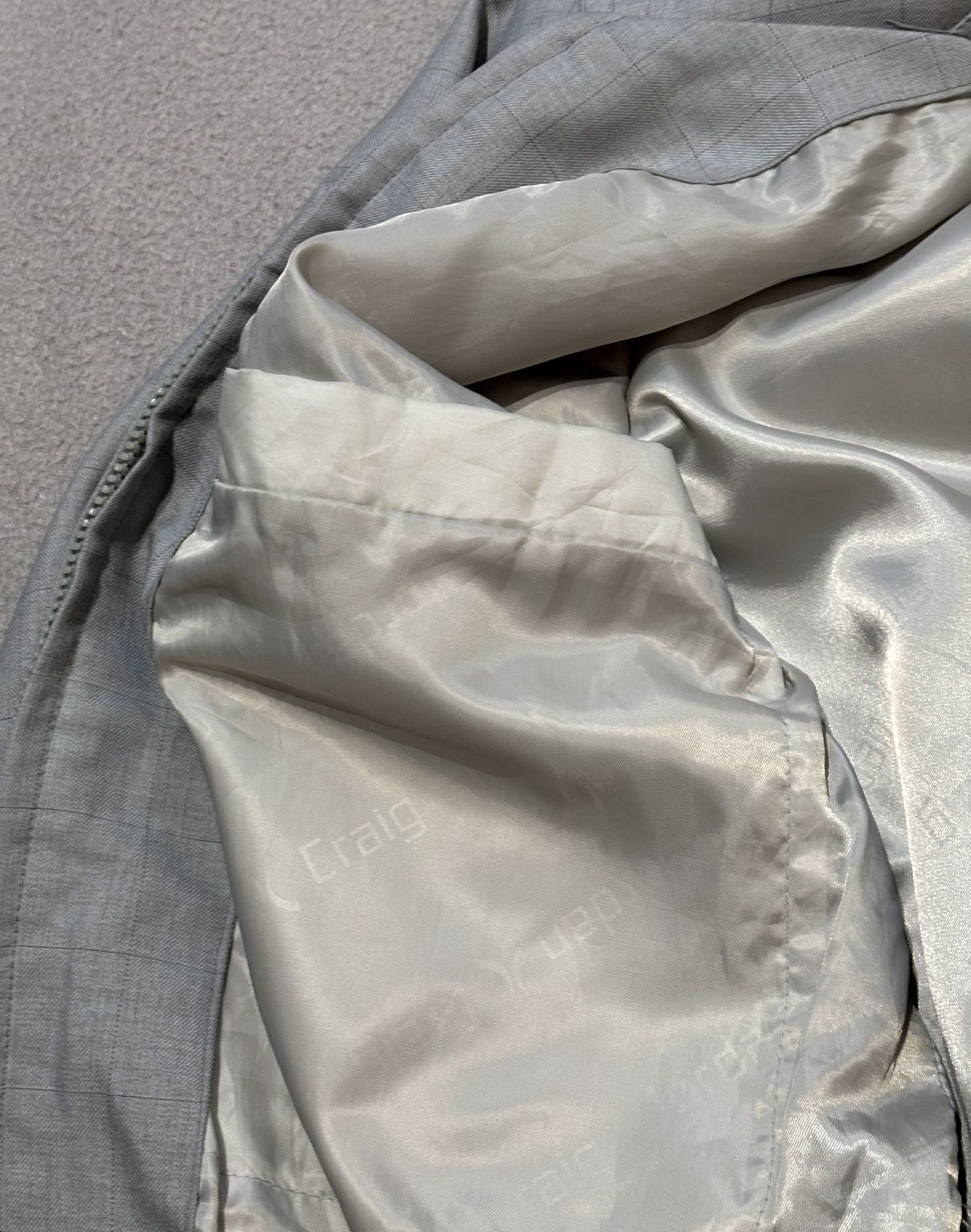 Yves Saint Laurent Yves Saint Laurent Bomber jacket vintage size. S Size US S / EU 44-46 / 1 - 15 Thumbnail