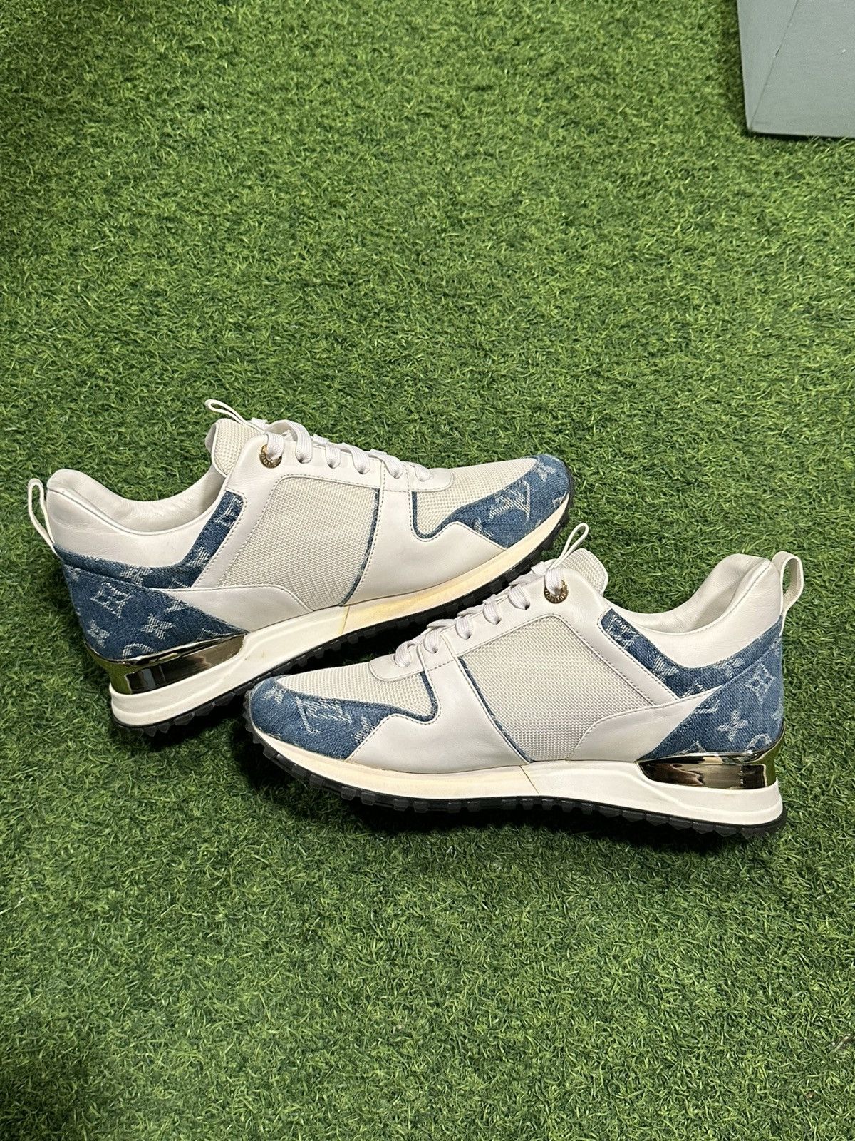 Louis Vuitton Louis Vuitton Run Away Sneaker ‘Blue Denim Monogram White’ Size US 8 / IT 38 - 2 Thumbnail