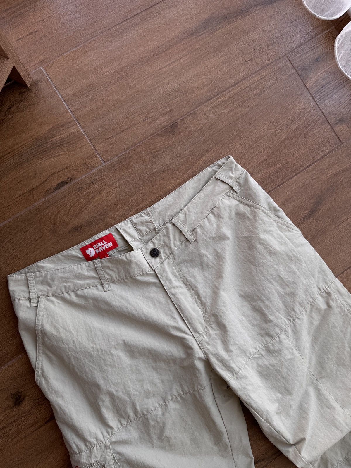 Fjallraven × Vintage Vintage Fjallraven Beige Nylon Cargo Lightweight Pants Size US 34 / EU 50 - 4 Thumbnail