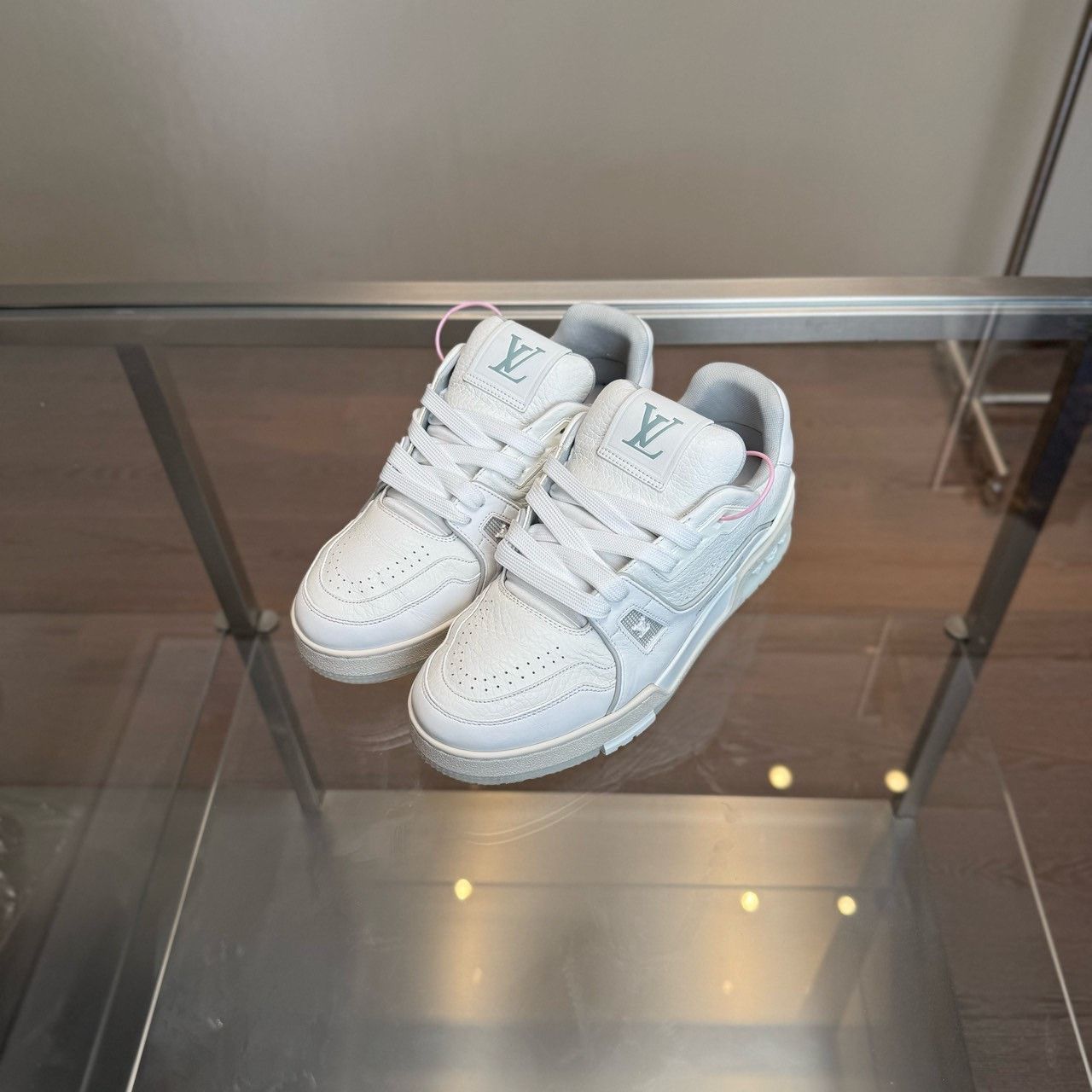 Louis Vuitton Louis Vuitton Trainer White Cement Size US 6.5 / IT 36.5 - 1 Thumbnail