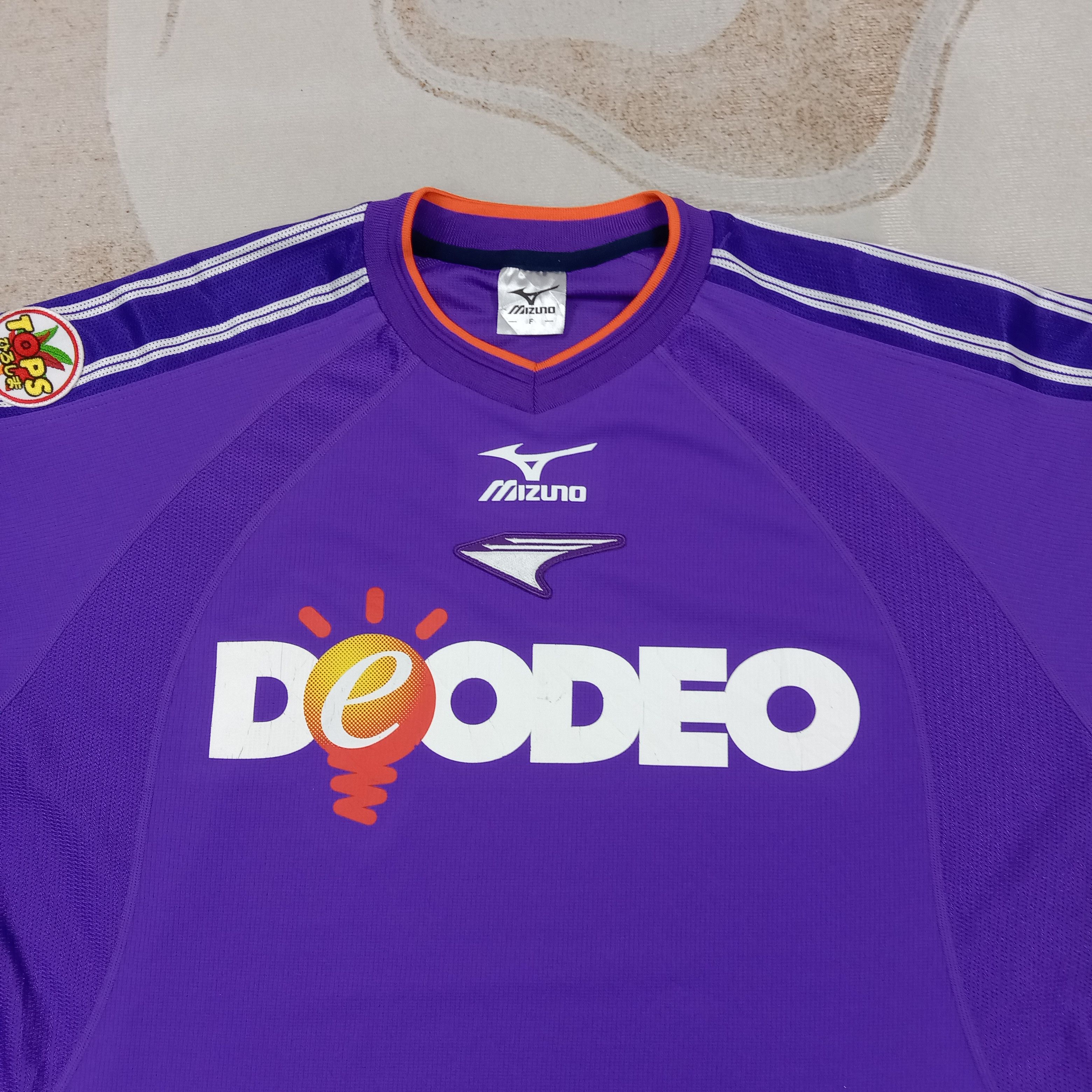 Mizuno Sanfrecce Hiroshima J.League Football Jerseys C276N74 Size US L / EU 52-54 / 3 - 2 Thumbnail