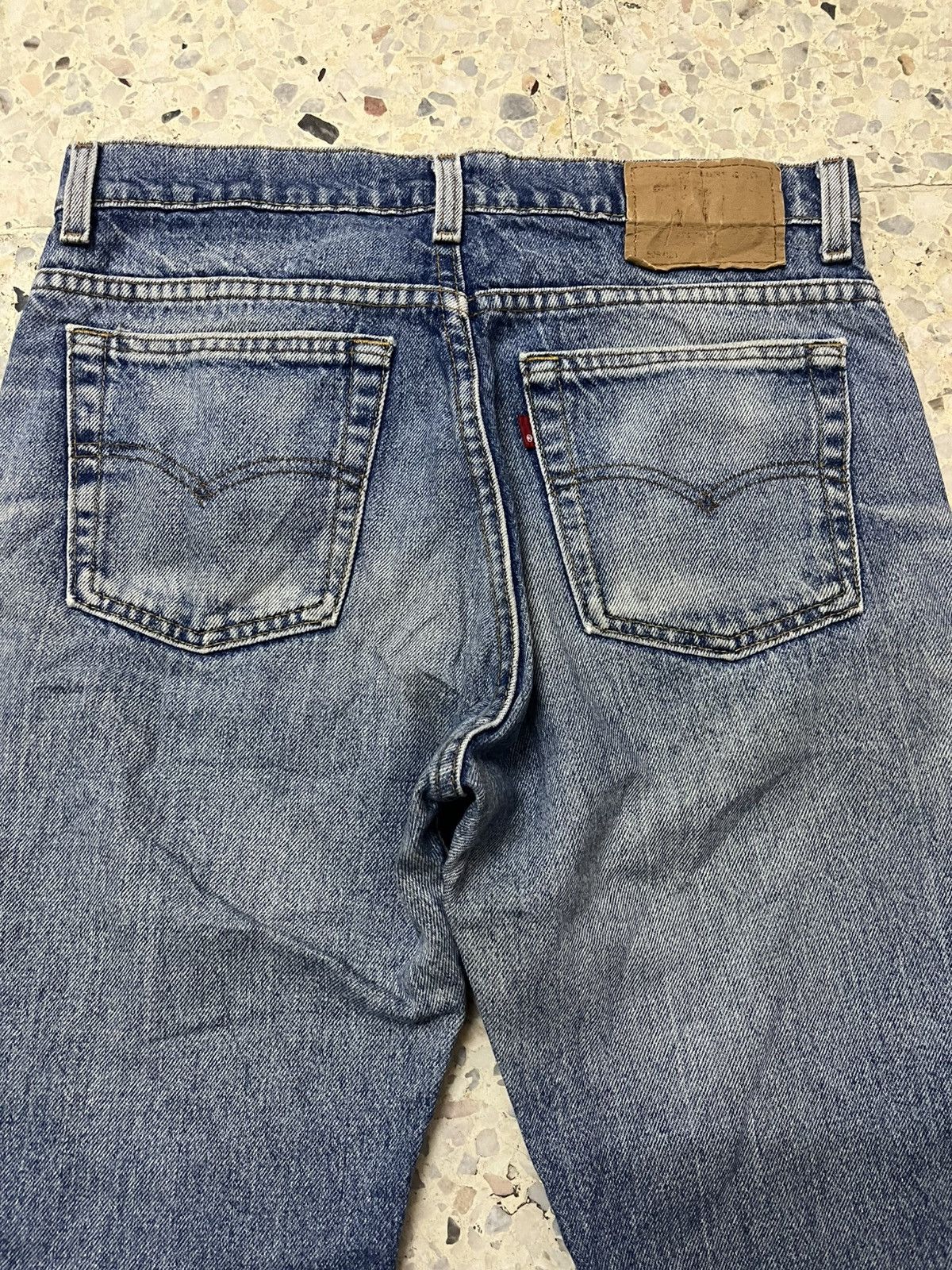 Levi's Vintage Clothing Vintage Levi’s 505 distressed 90s light blue wash jeans Size US 32 / EU 48 - 3 Thumbnail