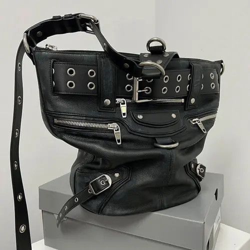 Punk Rivet Bucket Bag – Moto Street Large Capacity