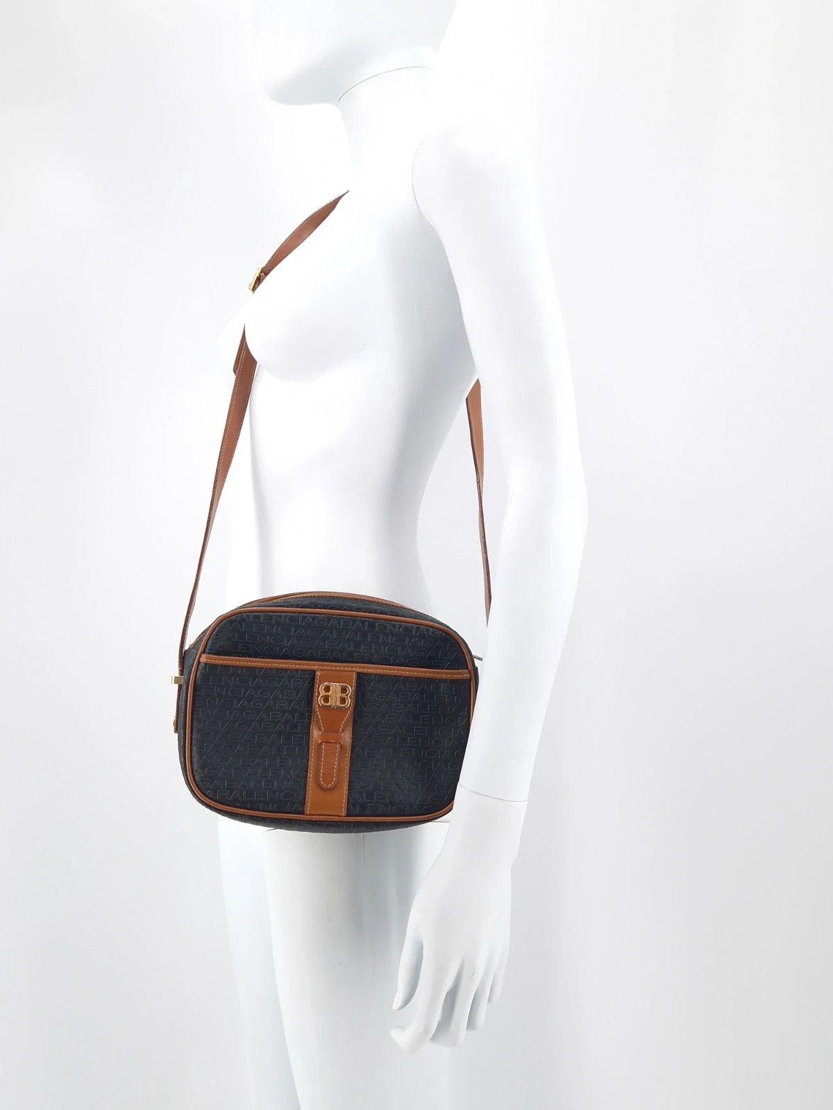 Balenciaga Balenciaga Vintage BB Monogram Reporter Crossbody Bag Size ONE SIZE - 2 Thumbnail