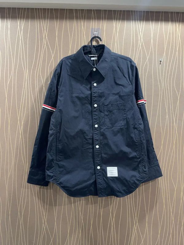 Thom Browne Thom Browne Navy Nylon Long Sleeve Shirt 0089 Size US S / EU 44-46 / 1 - 1 Thumbnail