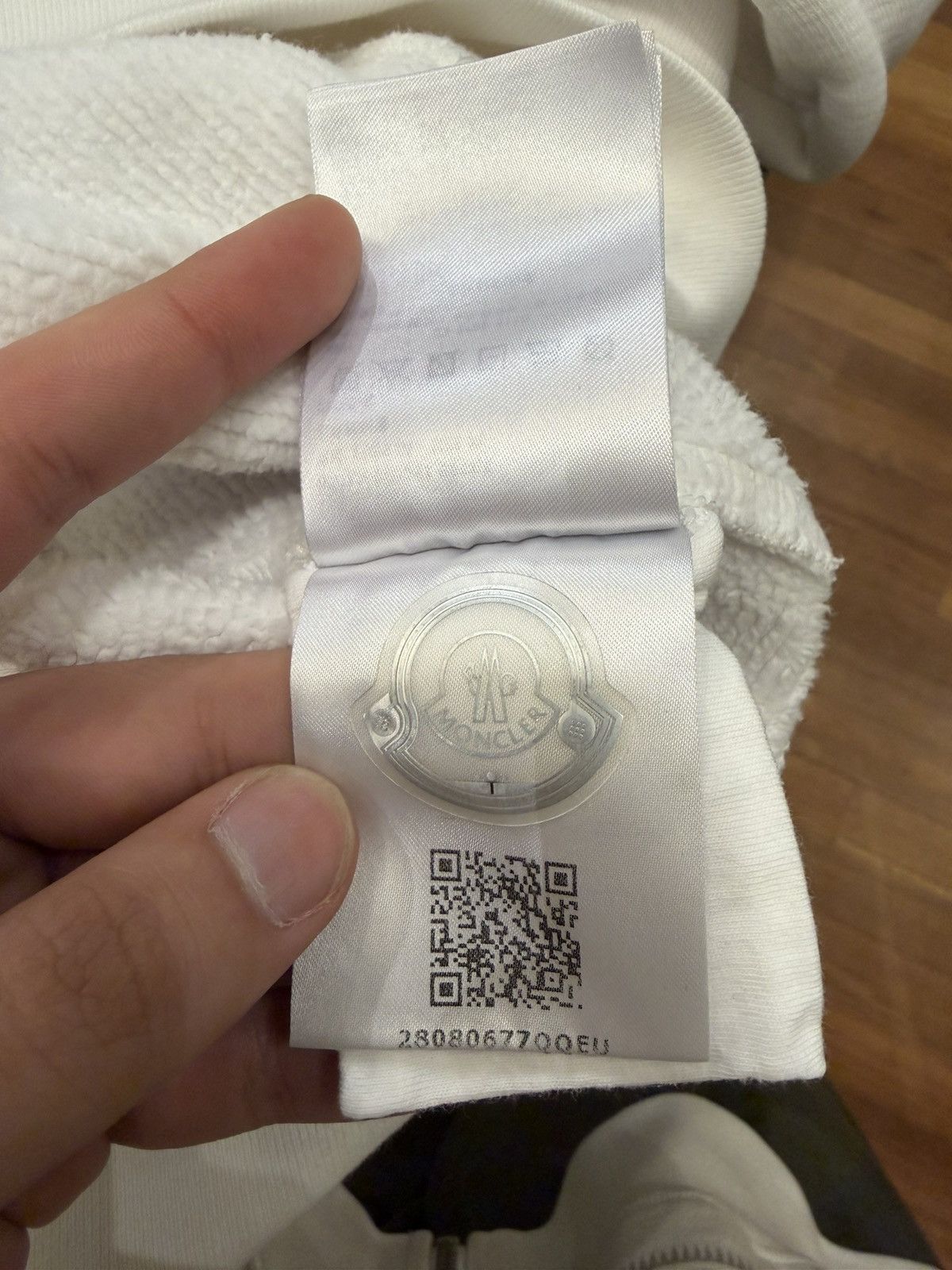 Moncler Moncler Silver Logo Crewneck Size US XL / EU 56 / 4 - 9 Thumbnail