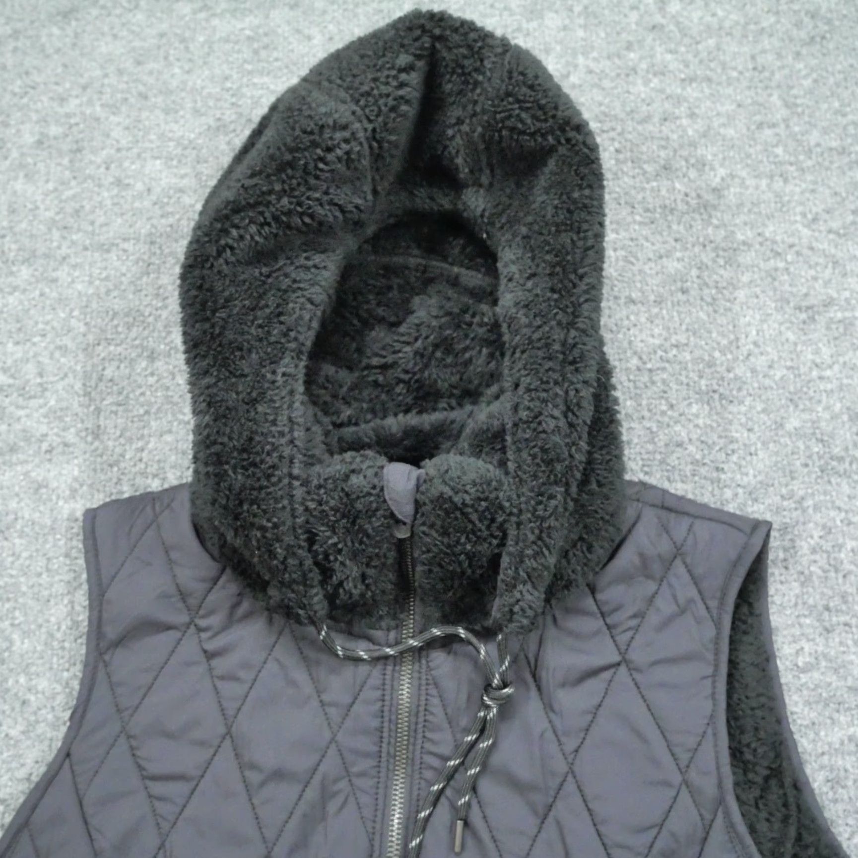 Vintage VEST Womens Kuhl Black Hooded Fleece Outdoors Zip Short Sleeveless Casual Size M / US 6-8 / IT 42-44 - 4 Thumbnail