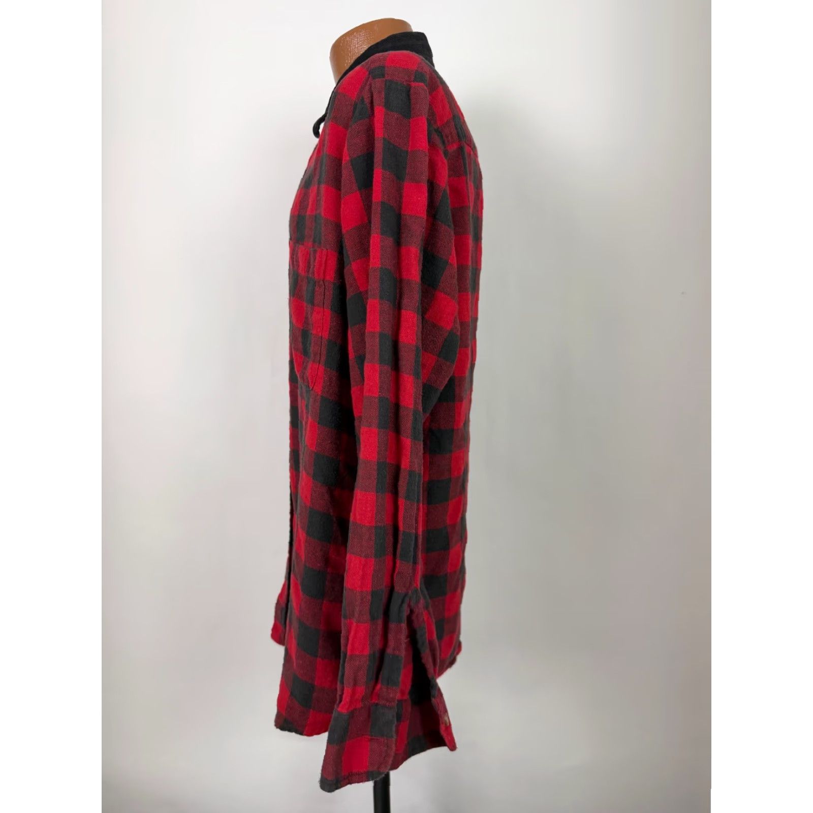 Vintage VINTAGE Claybrooke Flannel Shirt Men Large Red Black Check Corduroy Collar 90s Plaid Button-Up Size US L / EU 52-54 / 3 - 6 Thumbnail