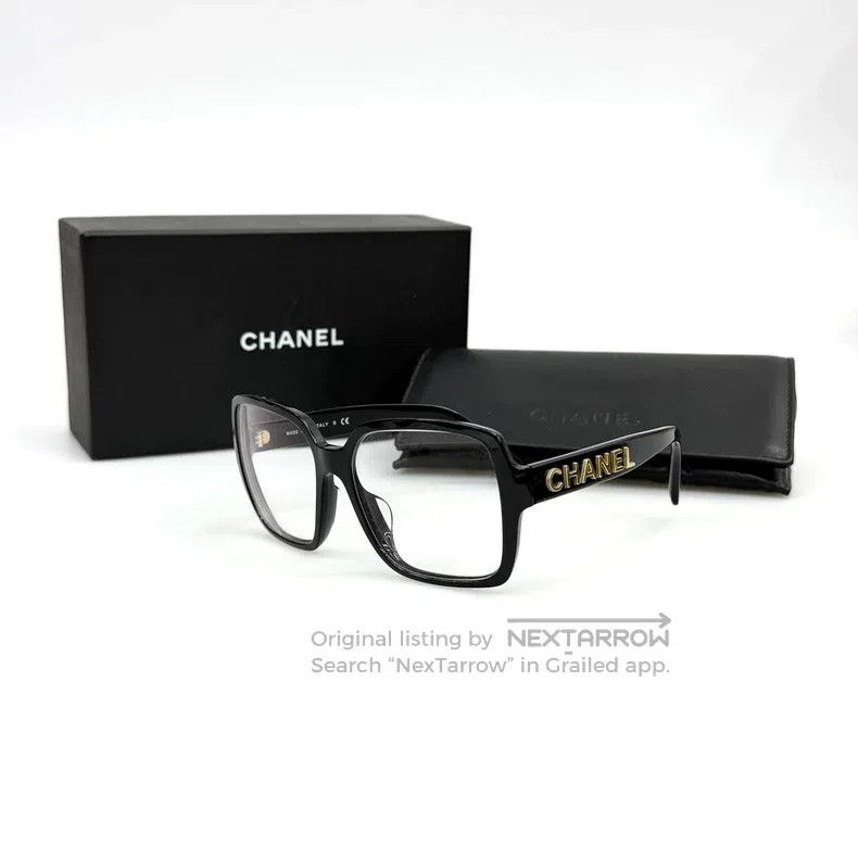 Chanel Chanel Black and gold letters, flat glasses Size ONE SIZE - 1 Thumbnail