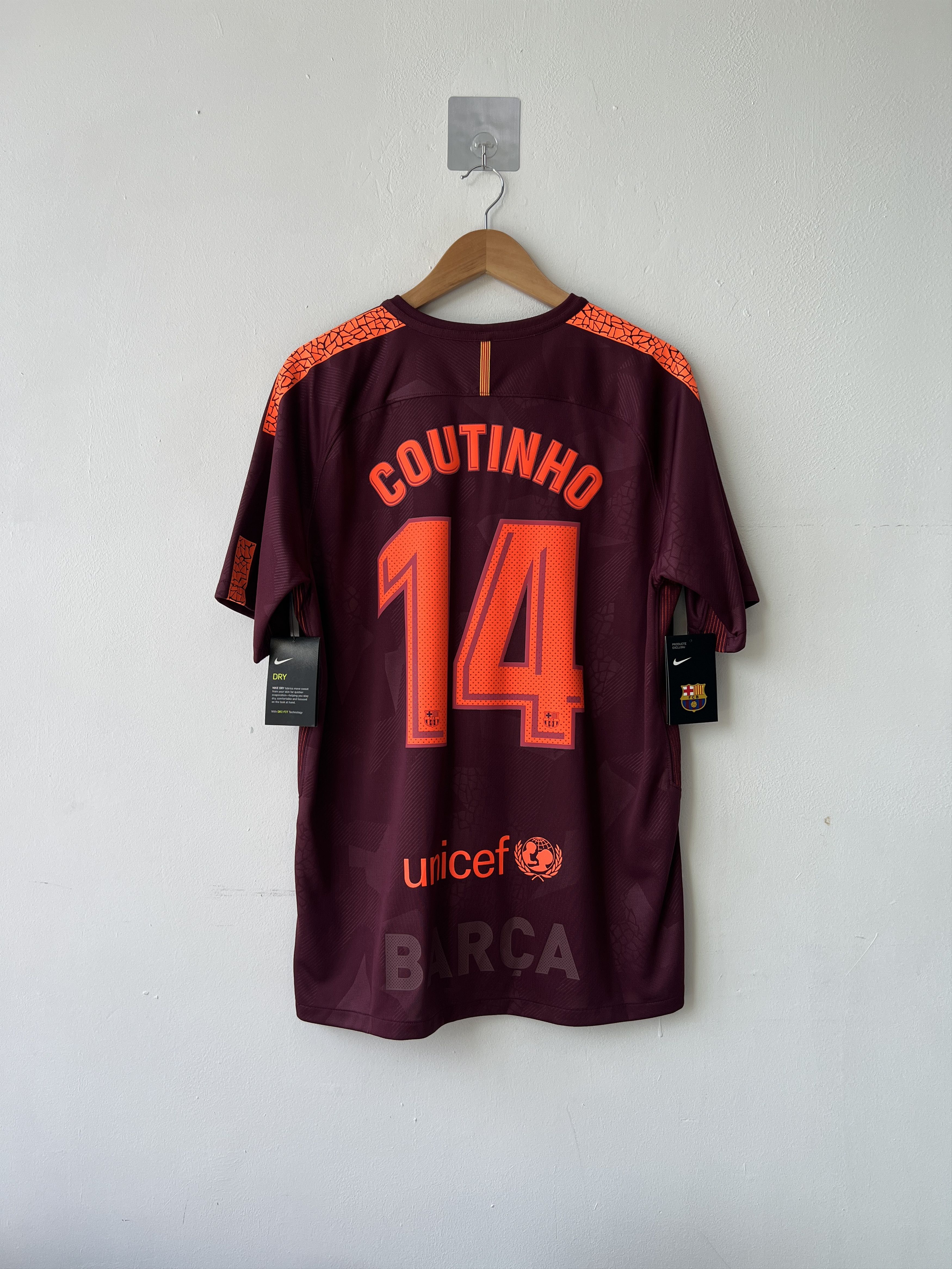 Nike (L) Barcelona 2017-18 Third Kit Coutinho #14 (NEW) Size US L / EU 52-54 / 3 - 1 Thumbnail