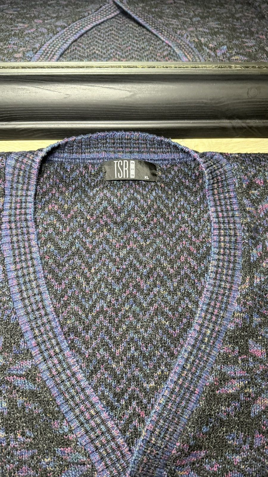 Other Vintage 1990s Snowflake All Over Print Dark Knitwear Cardiga Size US XL / EU 56 / 4 - 4 Thumbnail