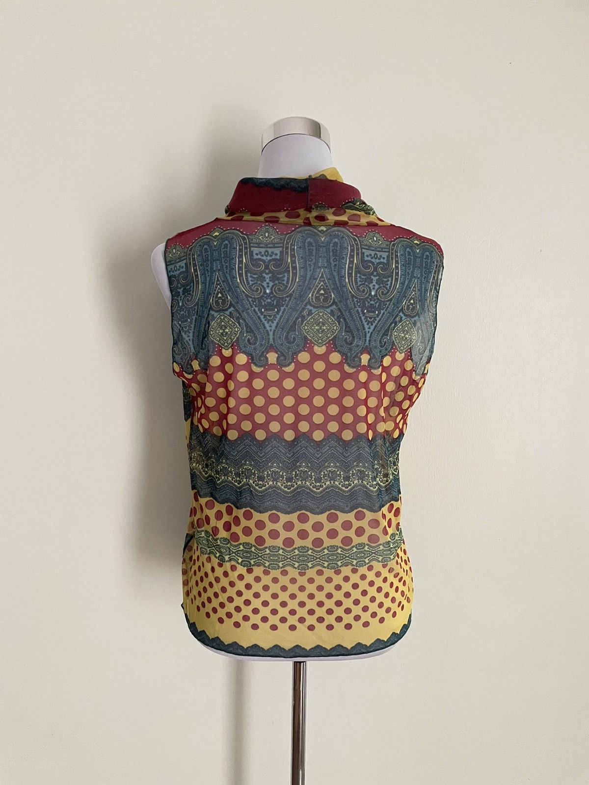 Designer &.eycia Sleeveless Mesh Size M / US 6-8 / IT 42-44 - 2 Thumbnail