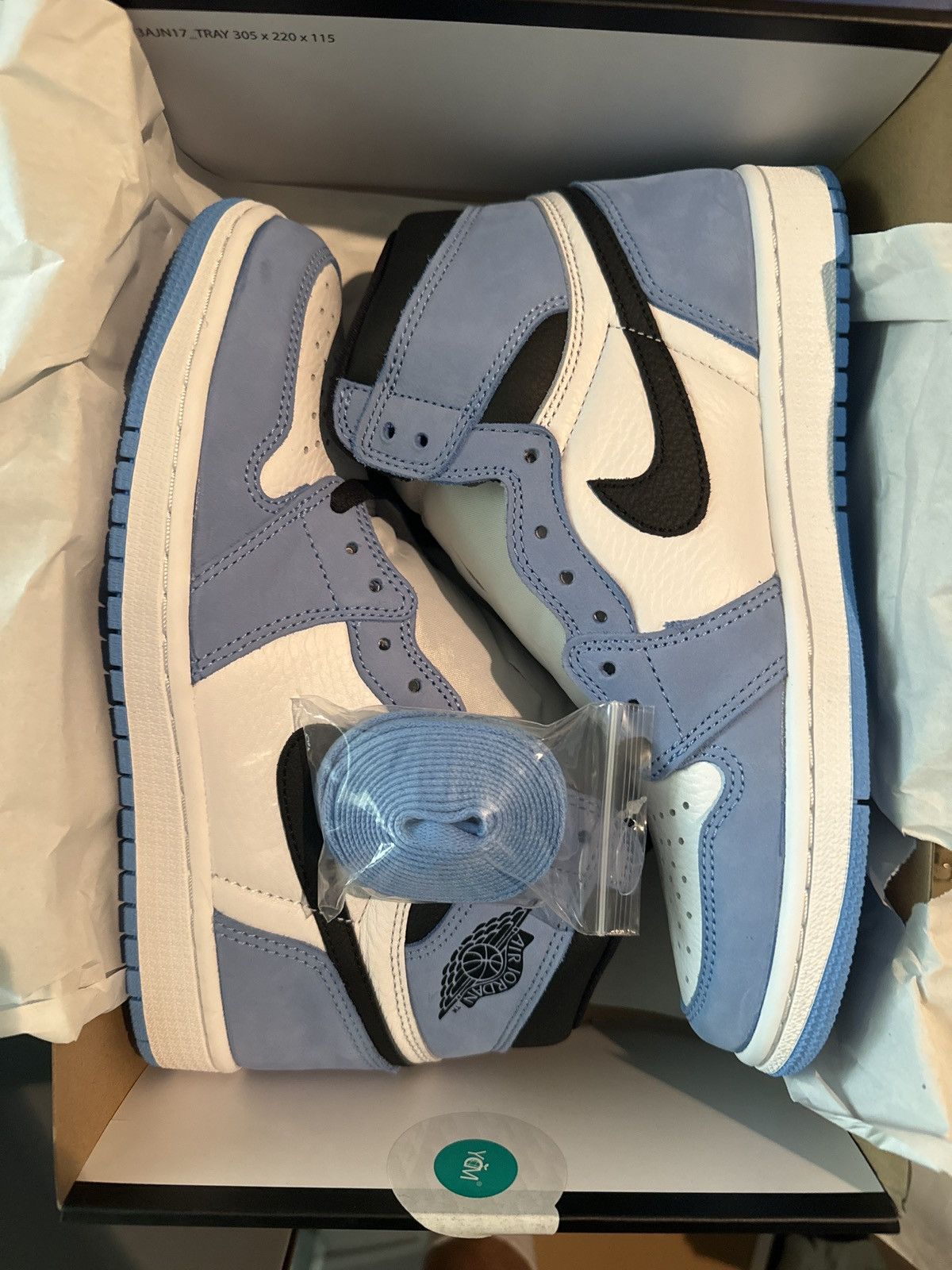 Jordan Brand × Nike Nike Air Jordan 1 Retro OG University Blue Size US 8 / EU 41 - 15 Thumbnail