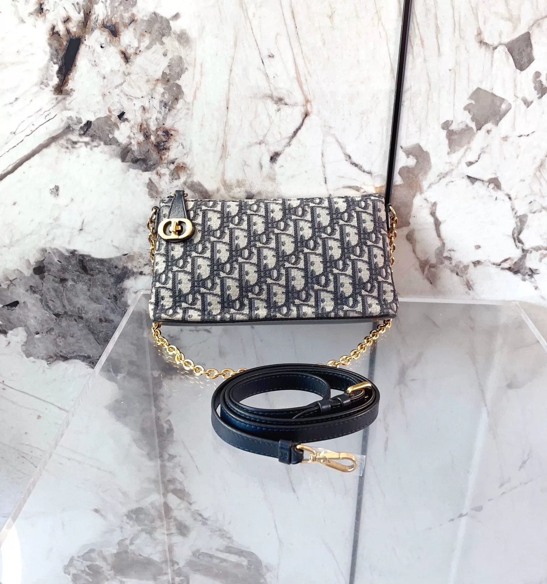 Dior Pre-loved Bag Very good condition Size ONE SIZE - 1 Thumbnail