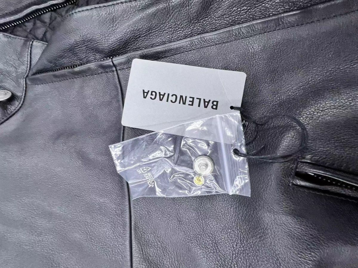Balenciaga Balenciaga boxy leather jacket RARE Size US M / EU 48-50 / 2 - 6 Thumbnail