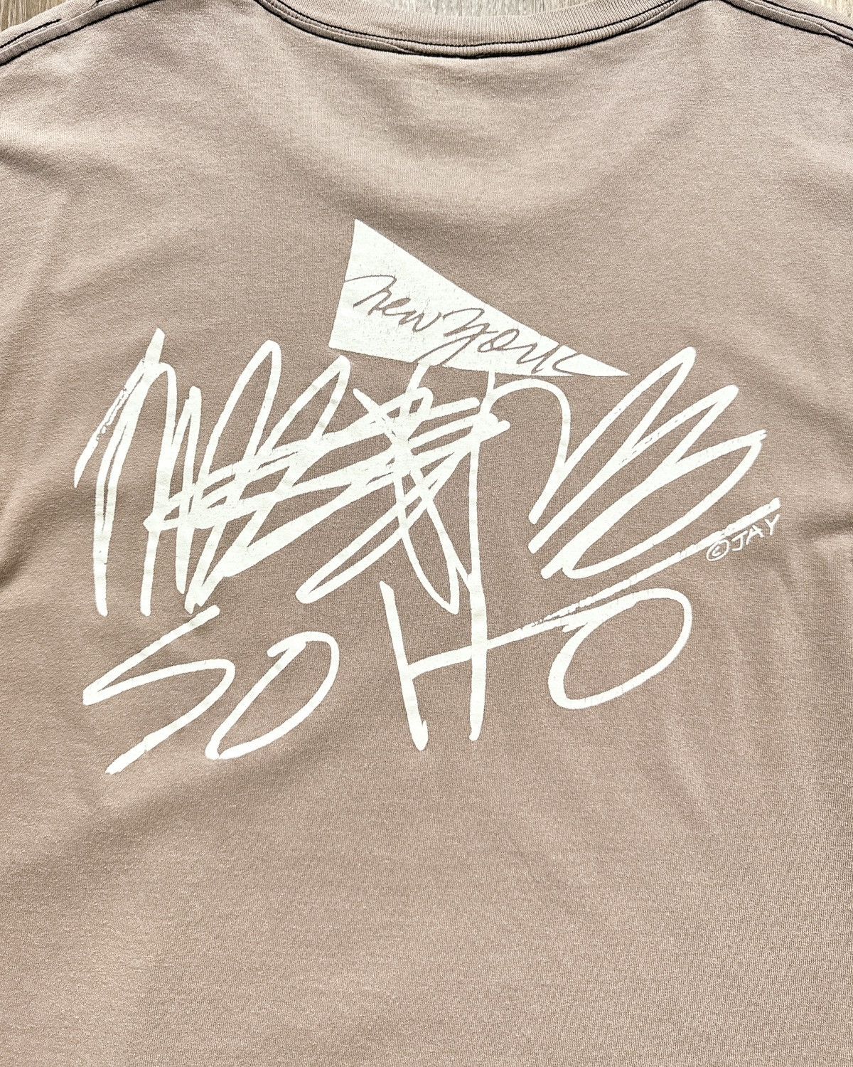 Vintage Vintage 90s SoHo New York Graffiti Graphic T Shirt Sun Faded Size US XL / EU 56 / 4 - 8 Thumbnail