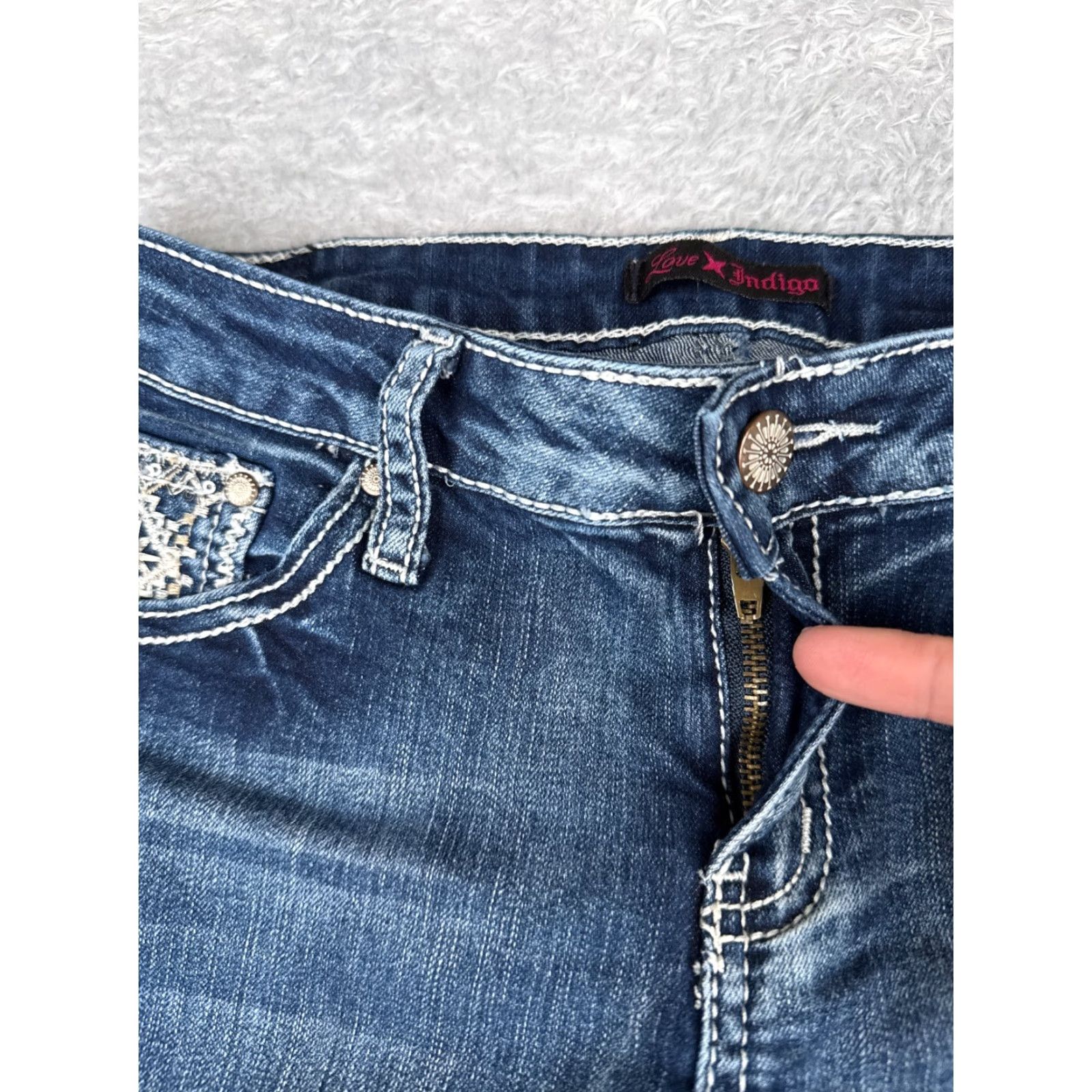 Denime VINTAGE Love Indigo Blue Denim Bootcut Jeans Juniors 16 Low Rise Embroidered Sequin Cotton Blend Girls Size 38" / US 16 / IT 52 - 5 Thumbnail